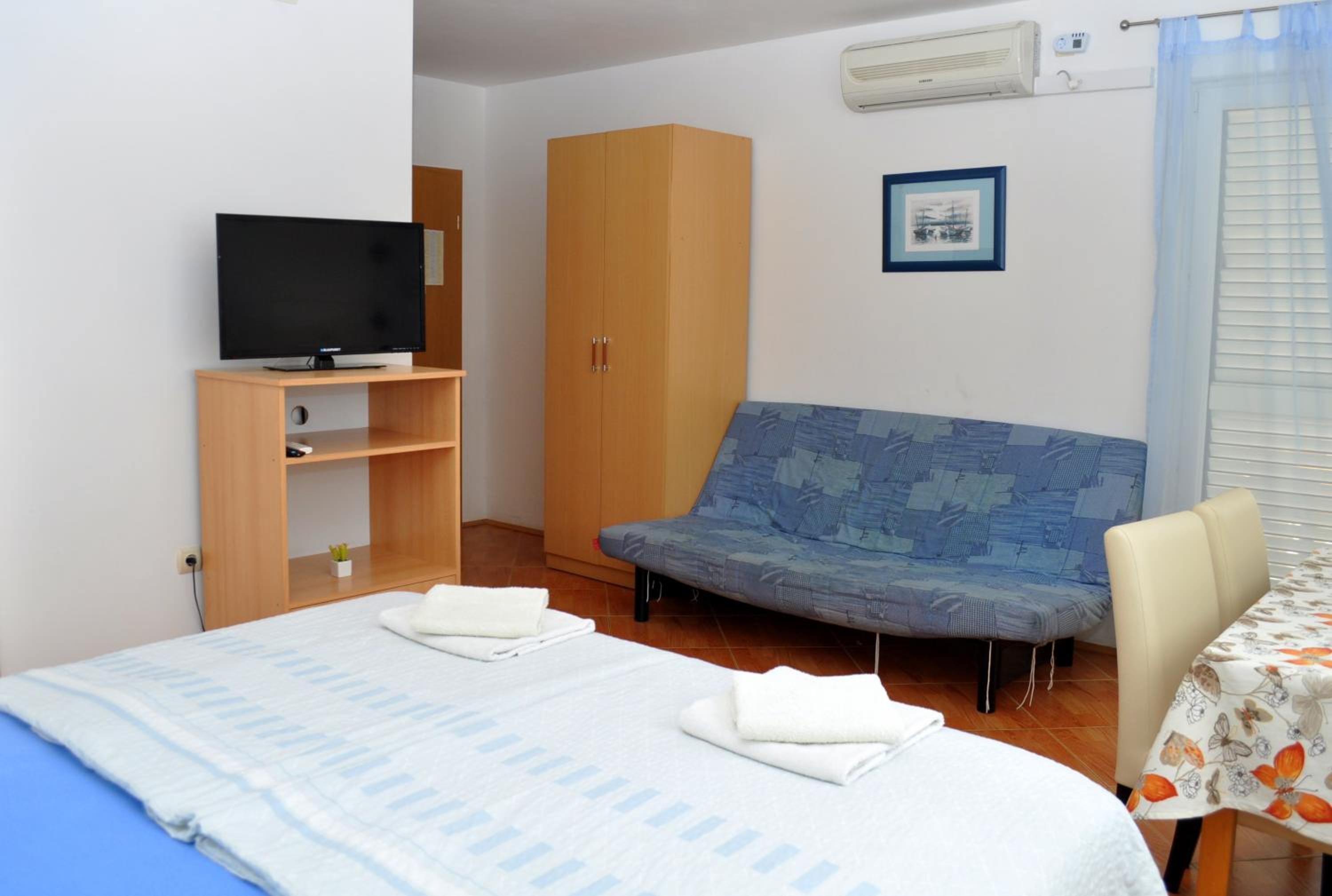 Apartments Ivica