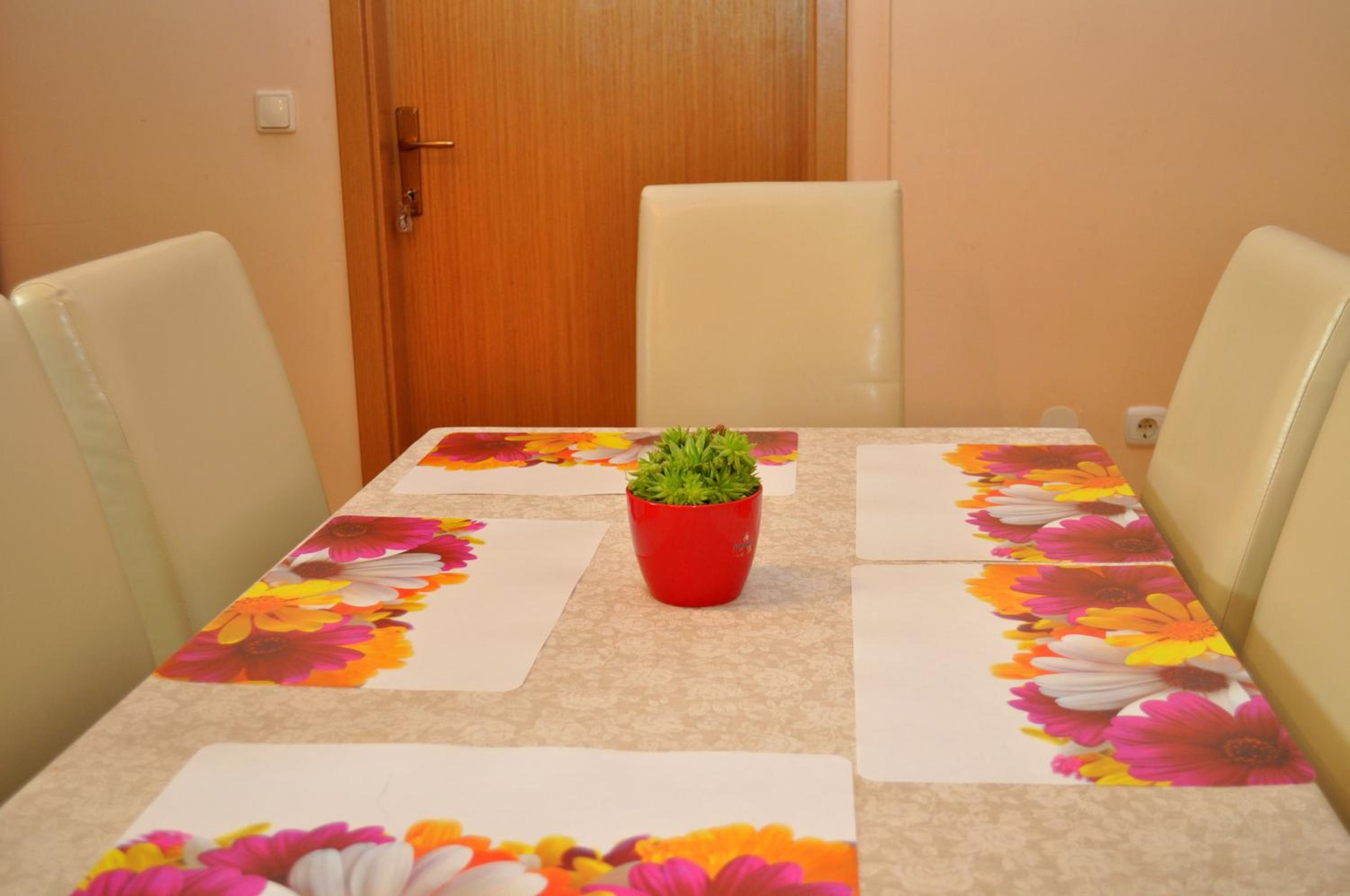Apartments Ivica