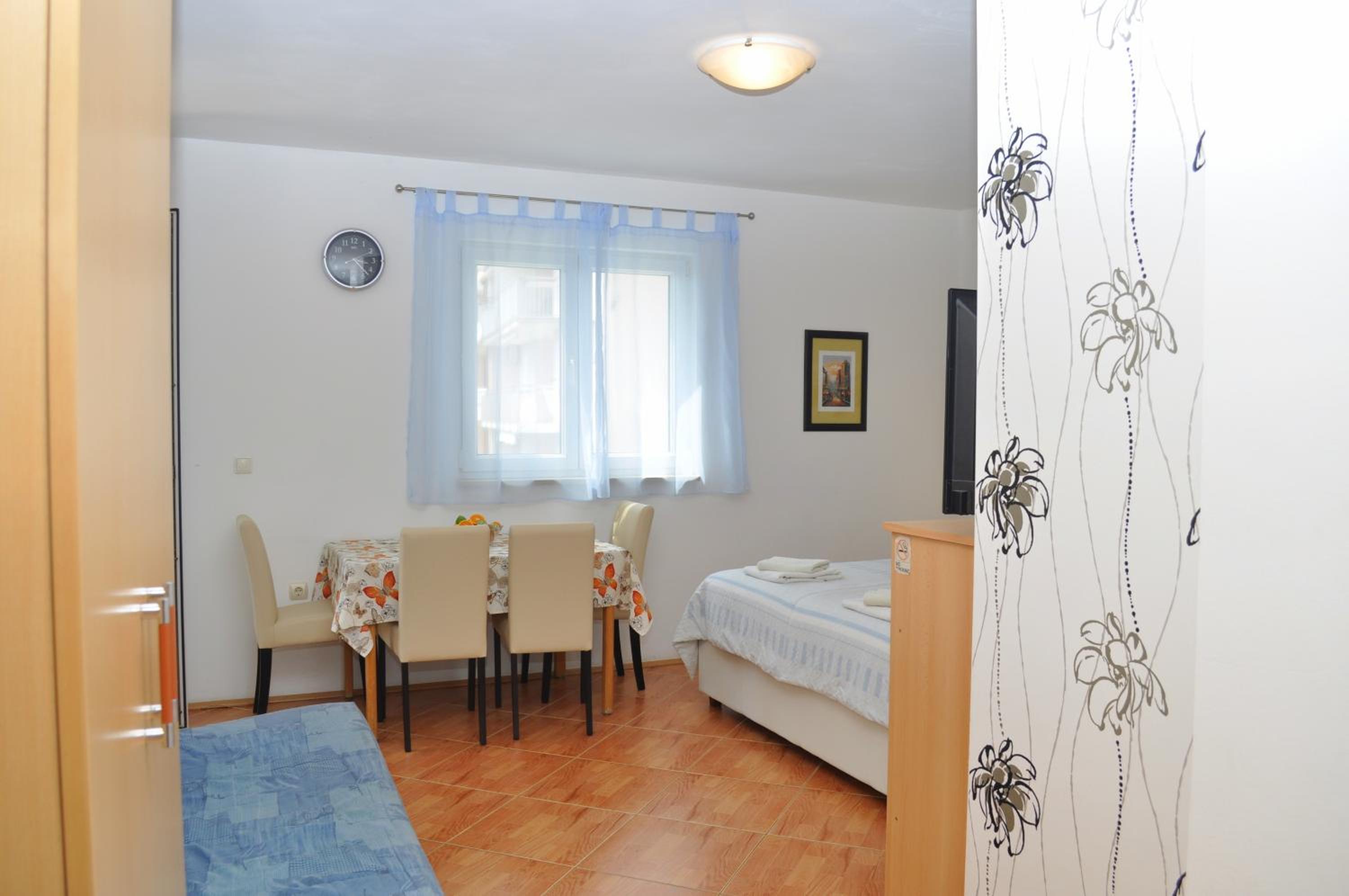 Apartments Ivica