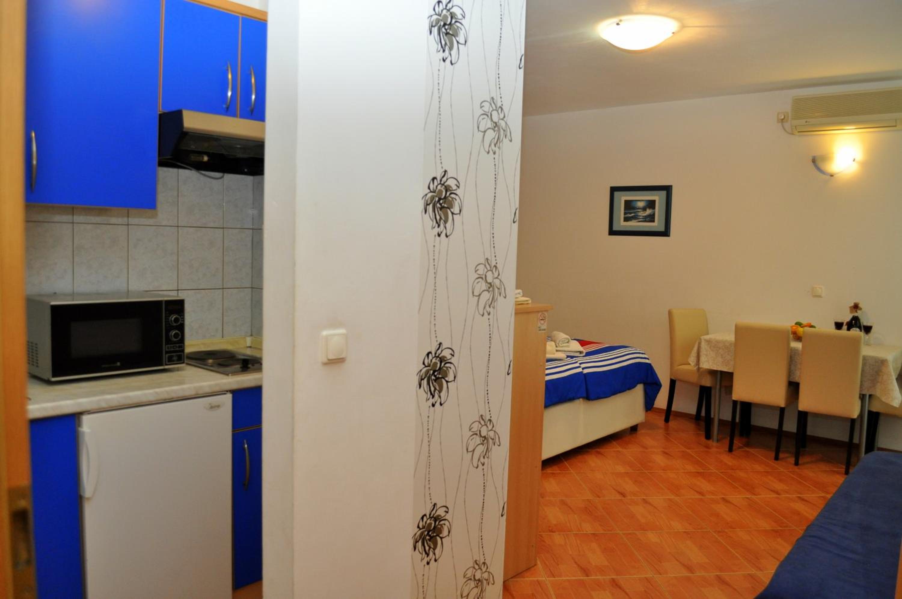 Apartments Ivica