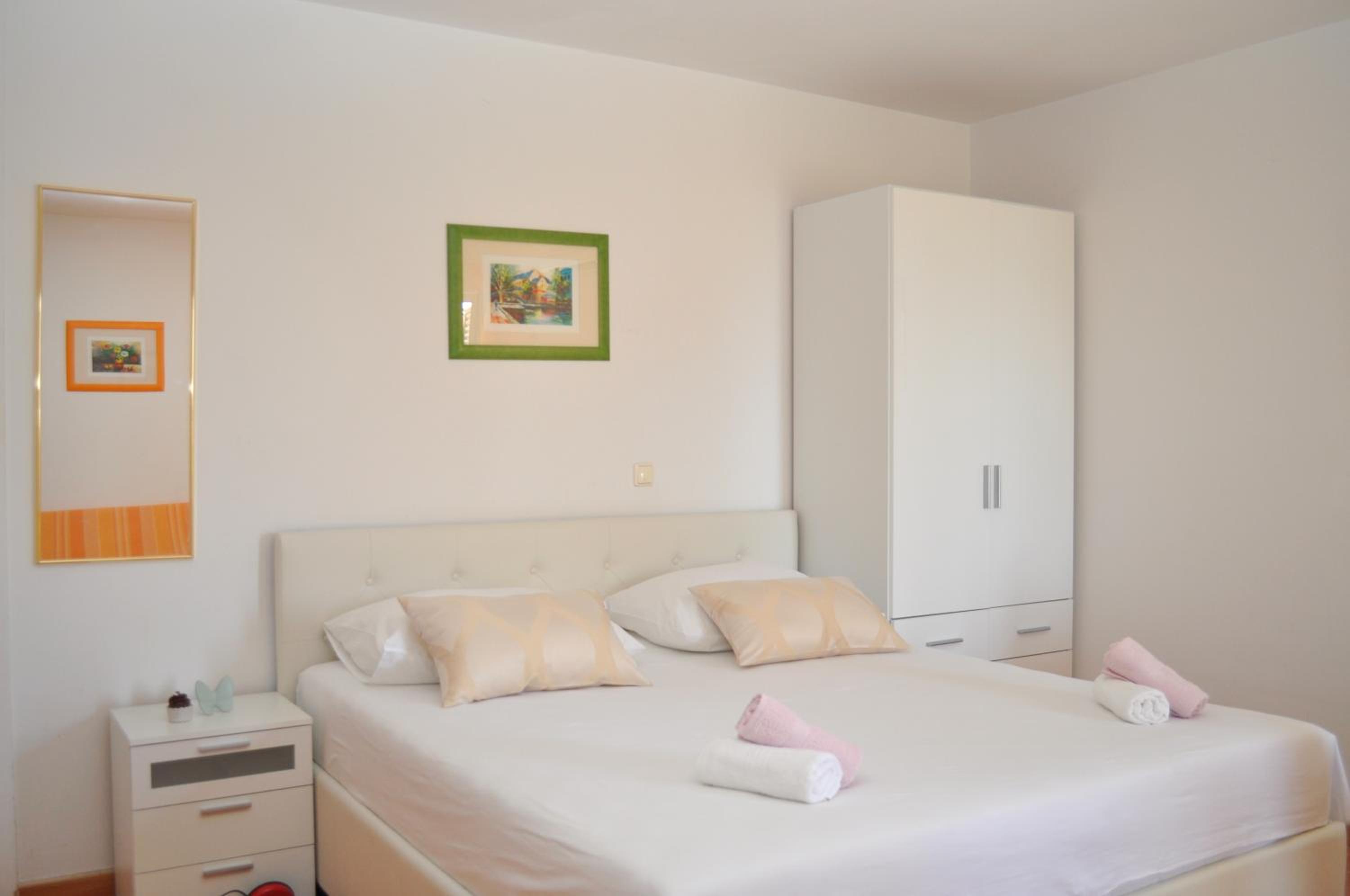 Apartments Ivica