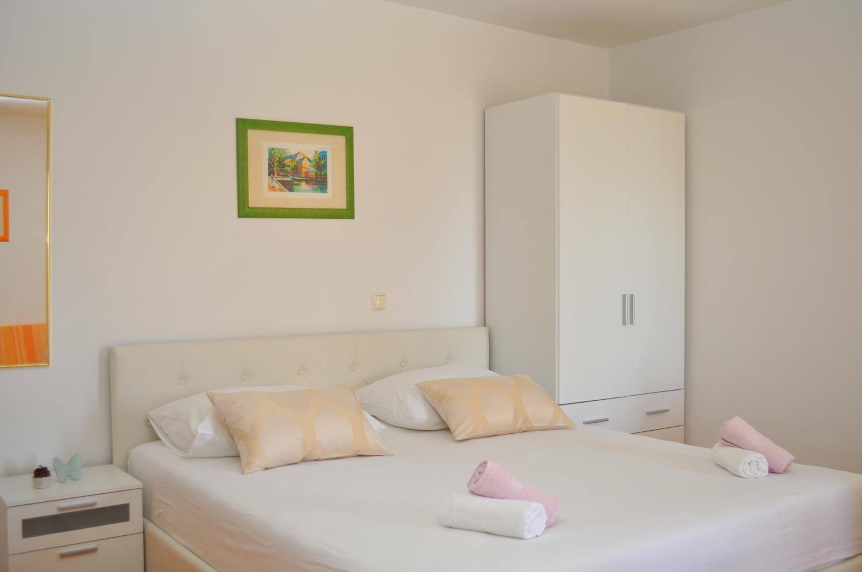 Apartments Ivica