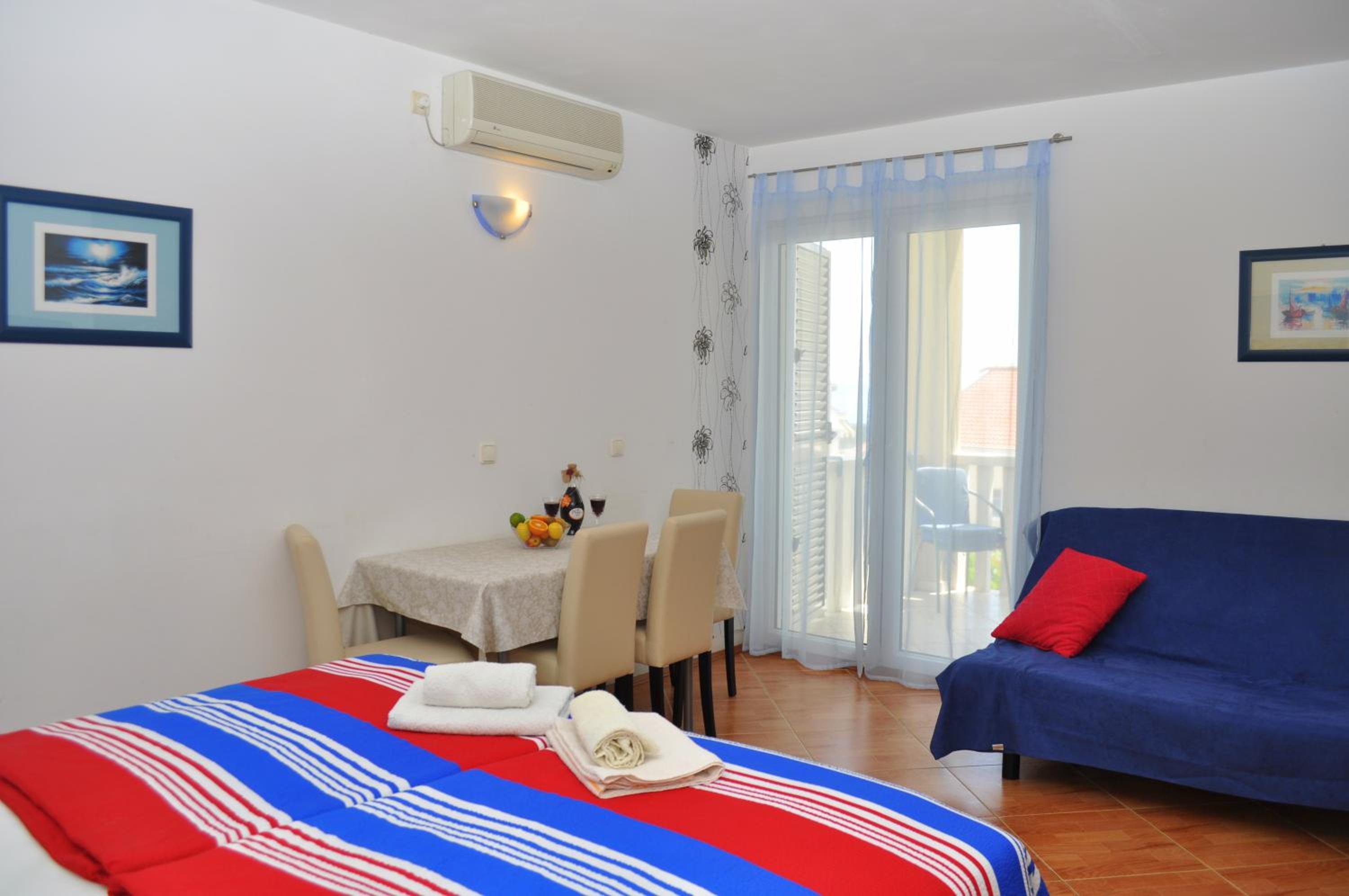 Apartments Ivica