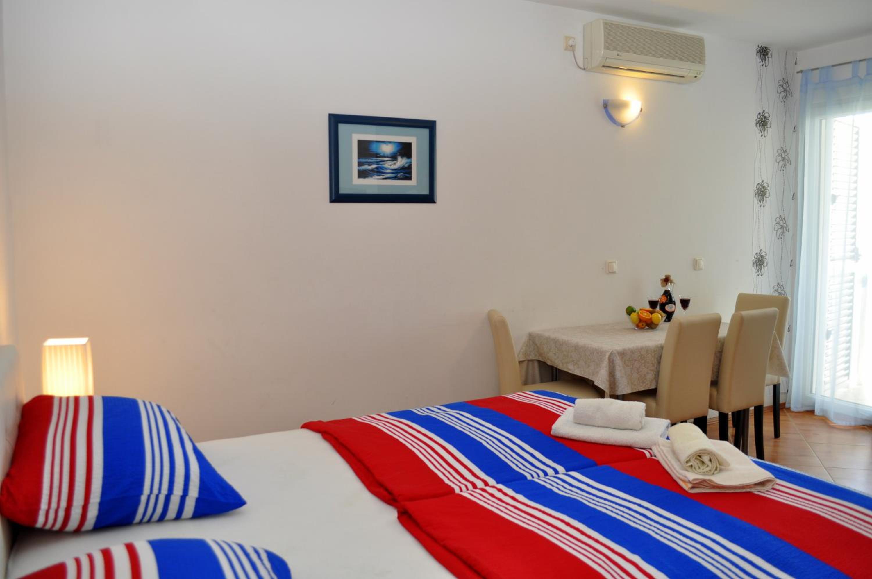 Apartments Ivica