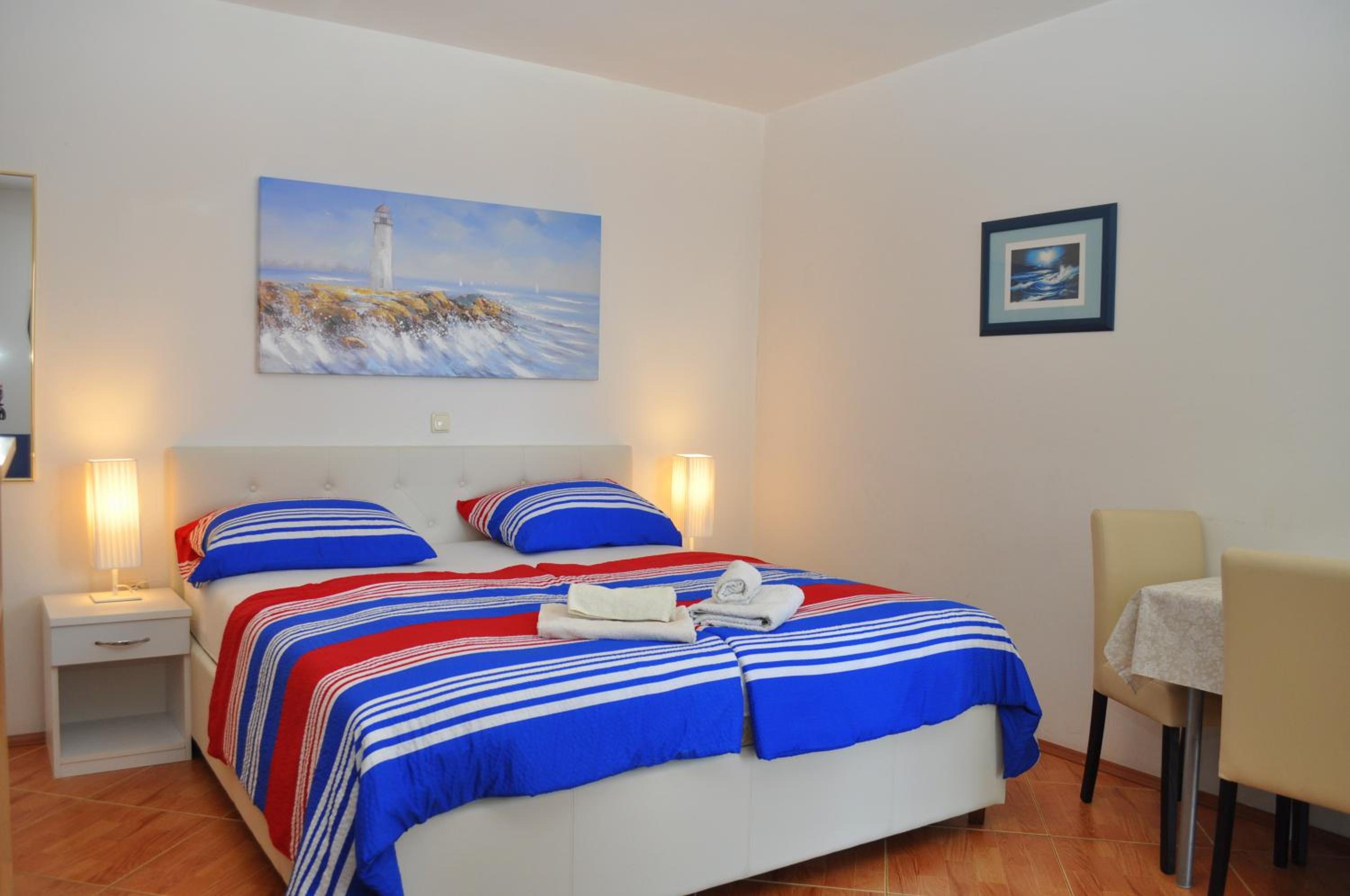 Apartments Ivica