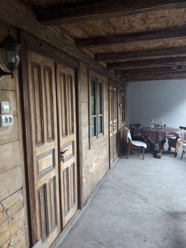 Hotel Qashavel