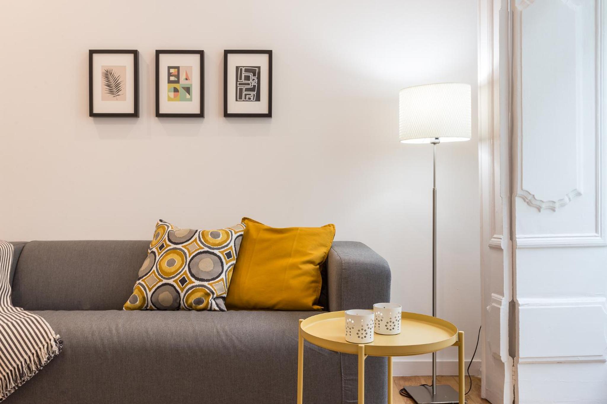 Three bedroom apartment in historical centre -Bairro Alto view 2