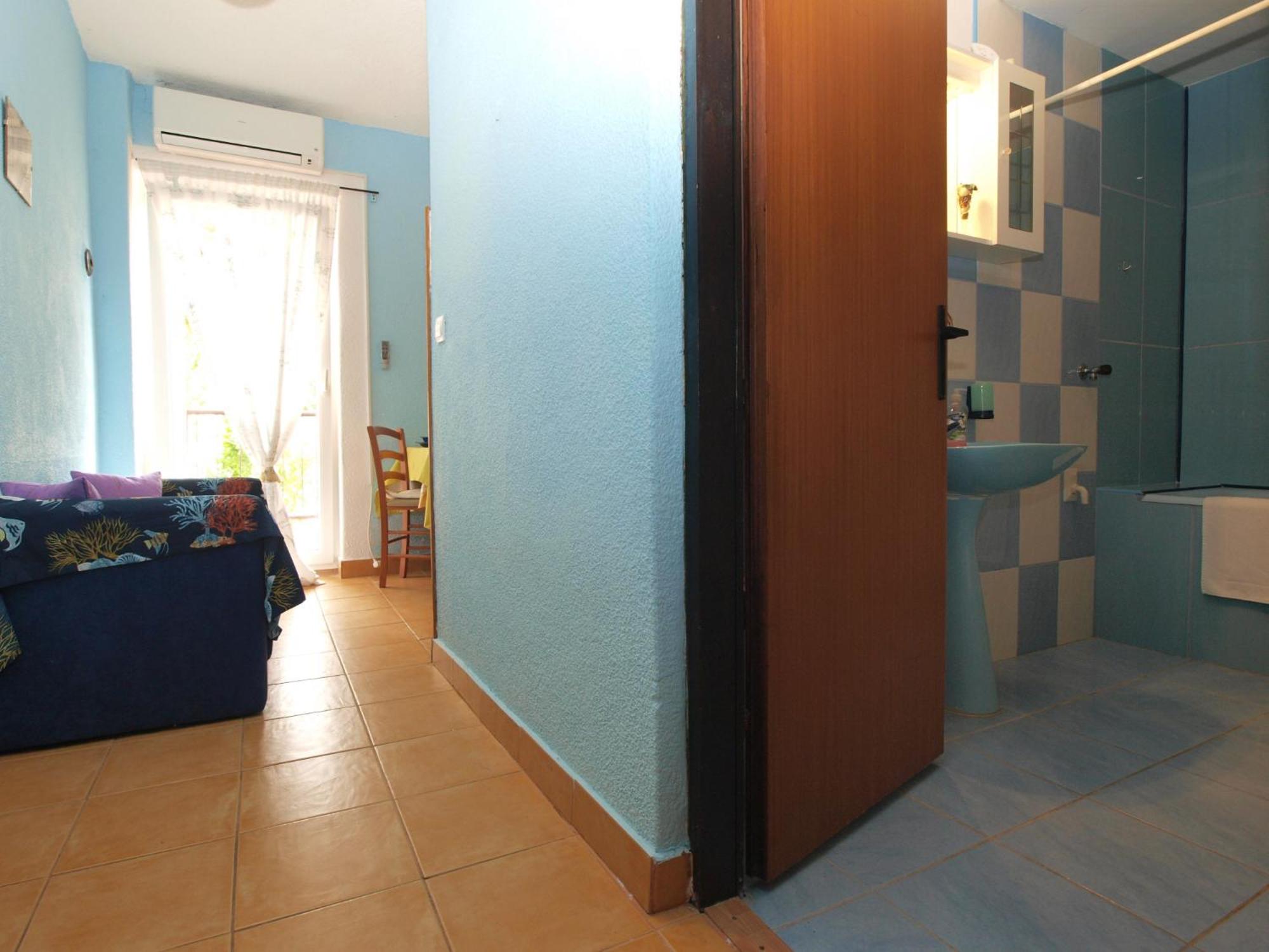 Apartments Davor 1676 view 2