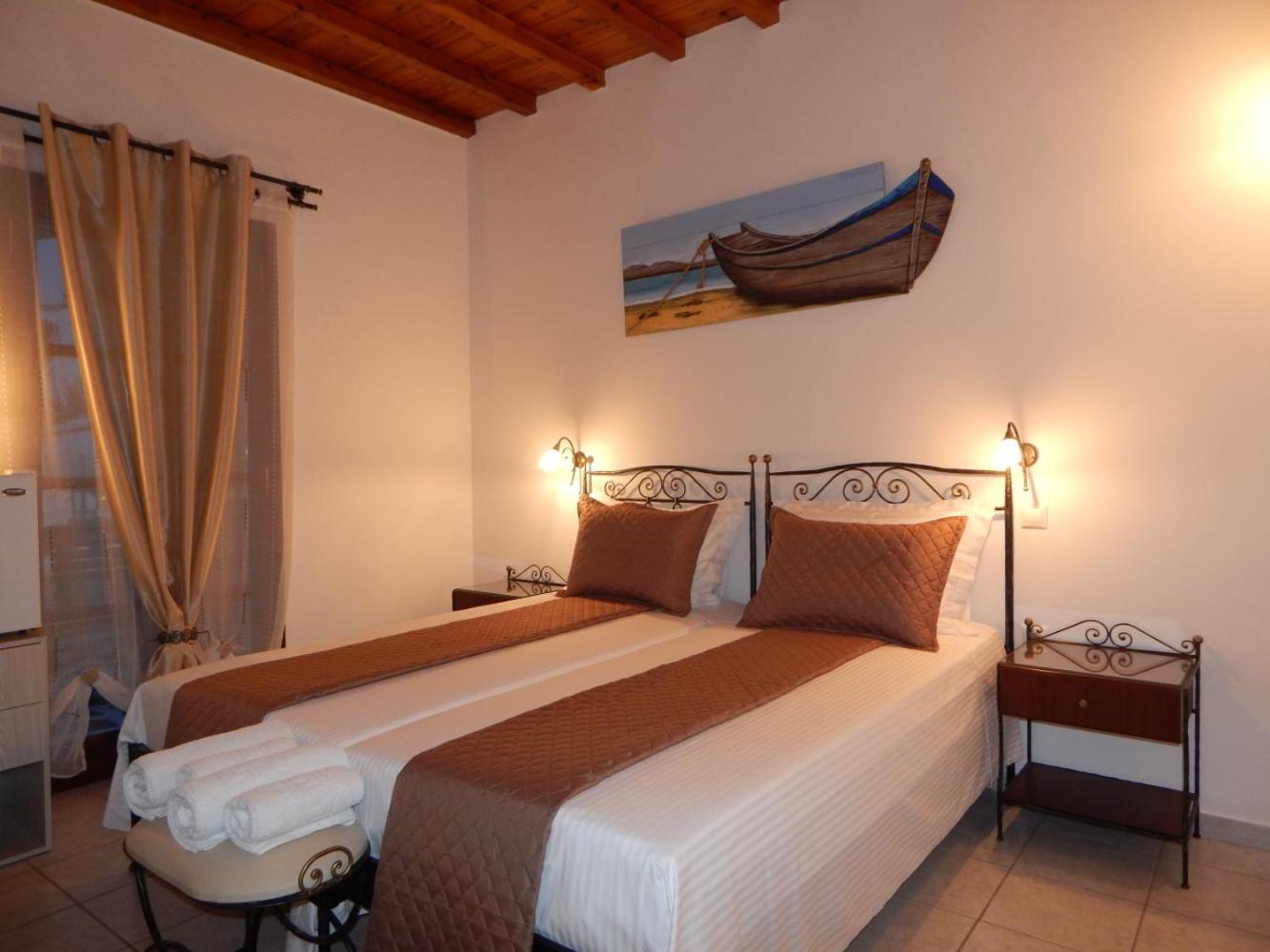 Tinos Suites & Apartments
