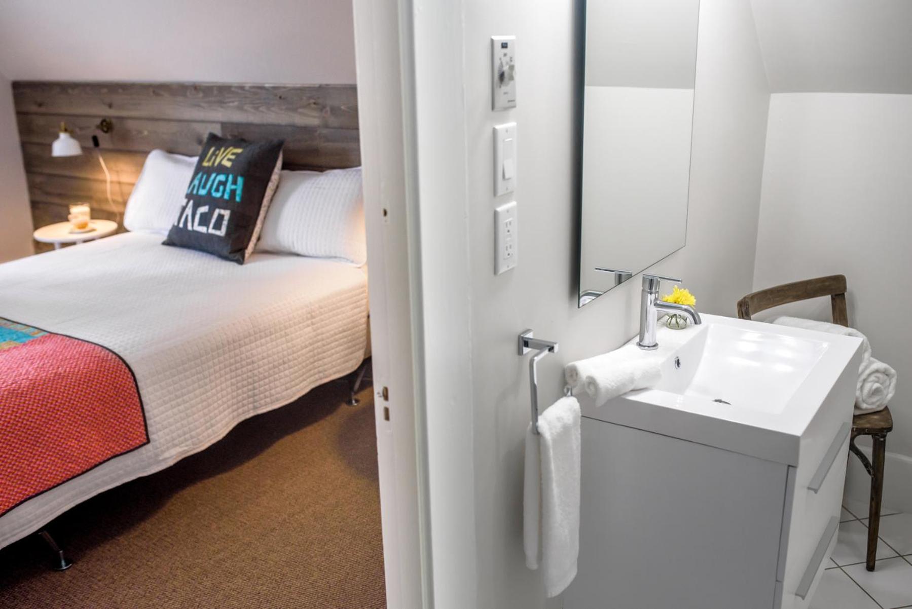 The Kitch'inn - Boutique Inn and Wine Bar