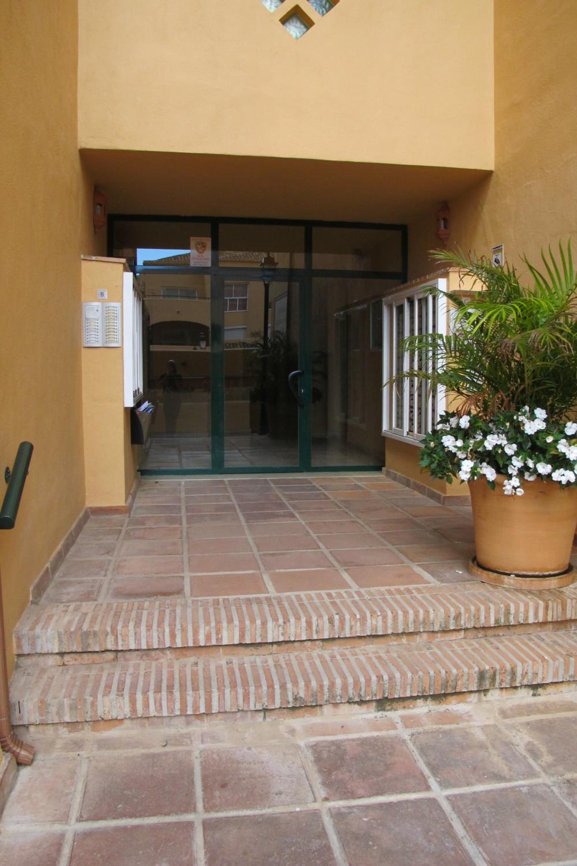 Apartamento en Los Patios de Santa Maria Golf