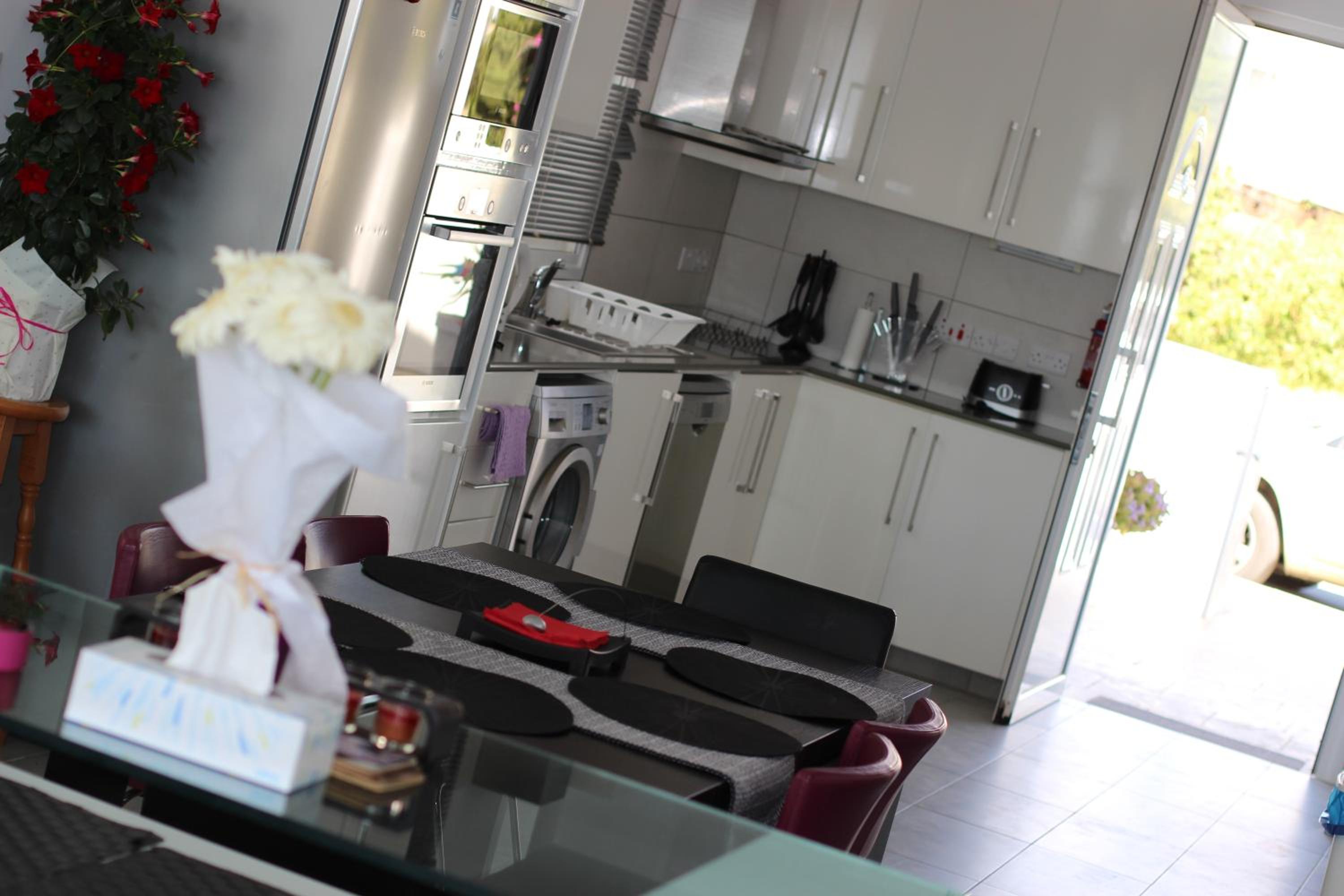 Gorgona Seafront Villas 3 Bedroom With Private Swimming Pool