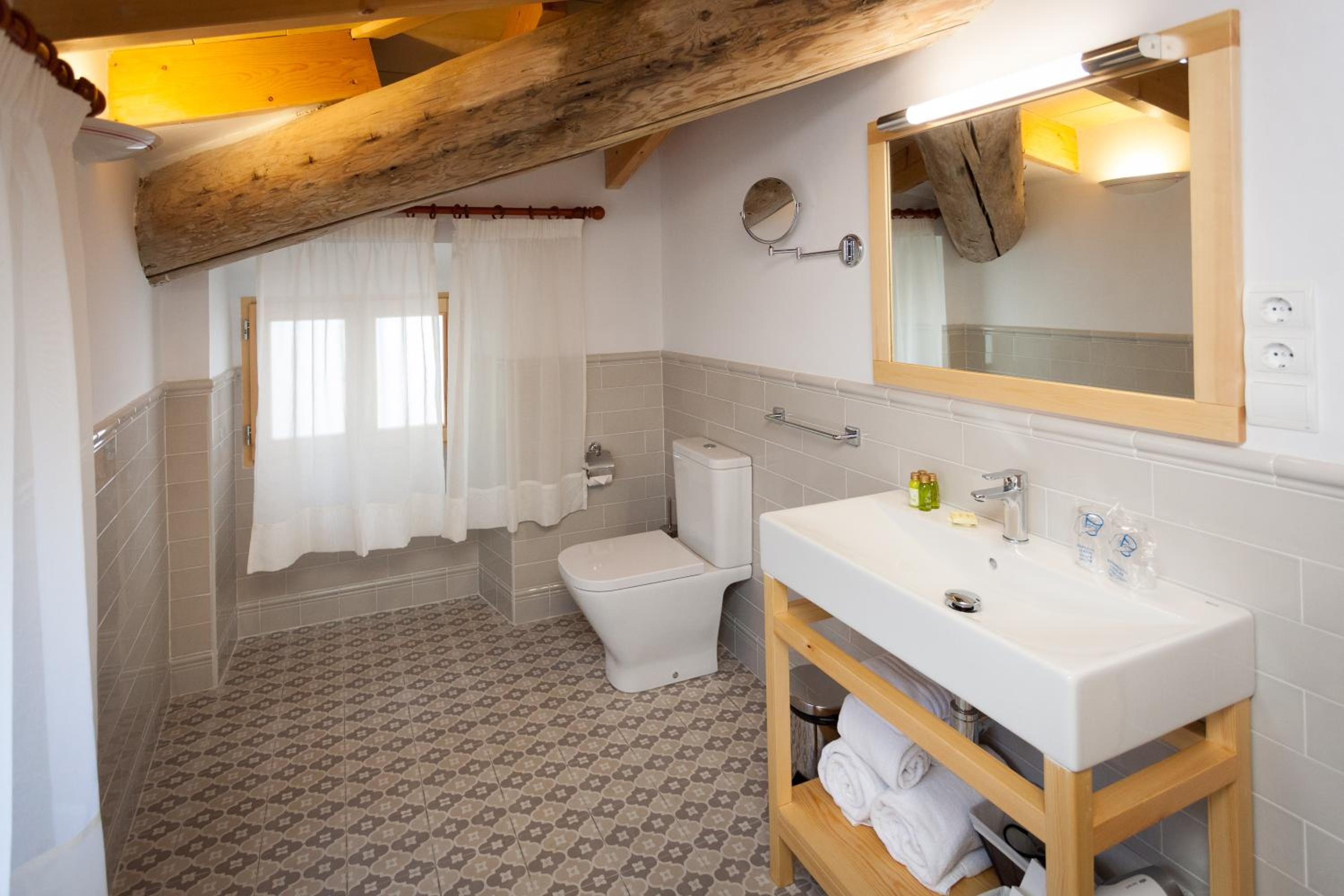 Hotel El Guía en Sóller — bathroom