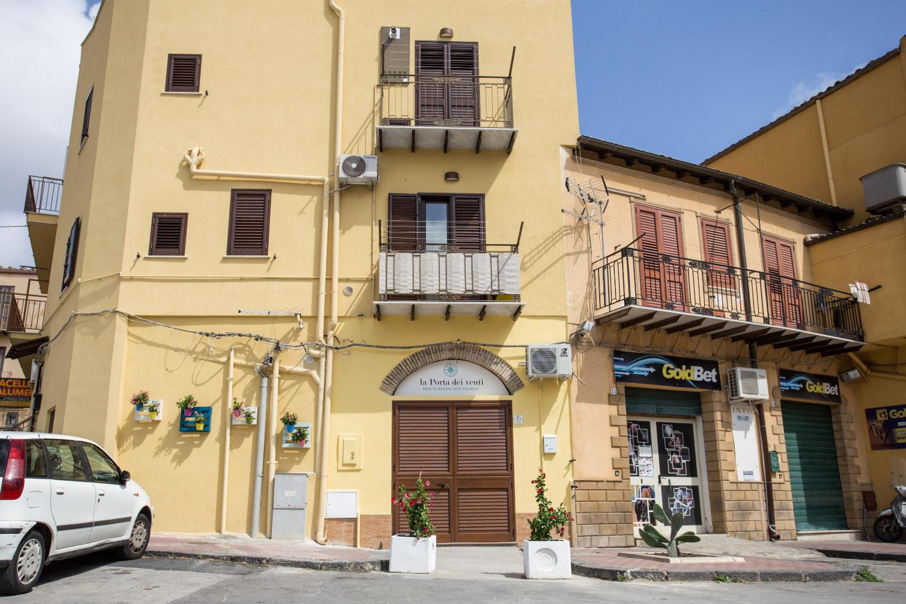 La Porta dei venti view 2
