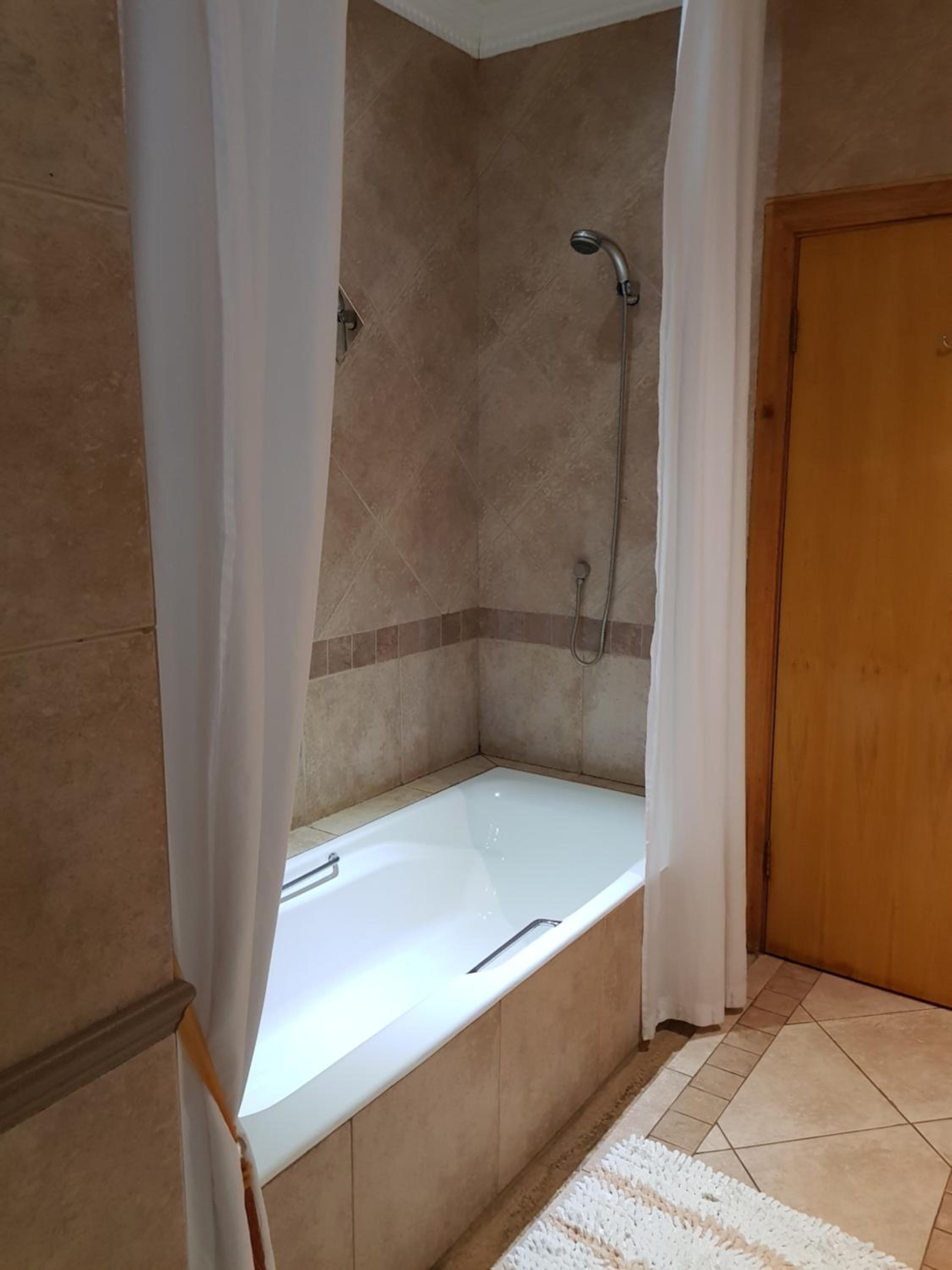 Bubez Guesthouse, photo 20