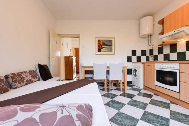 Apartments Manuela view 4