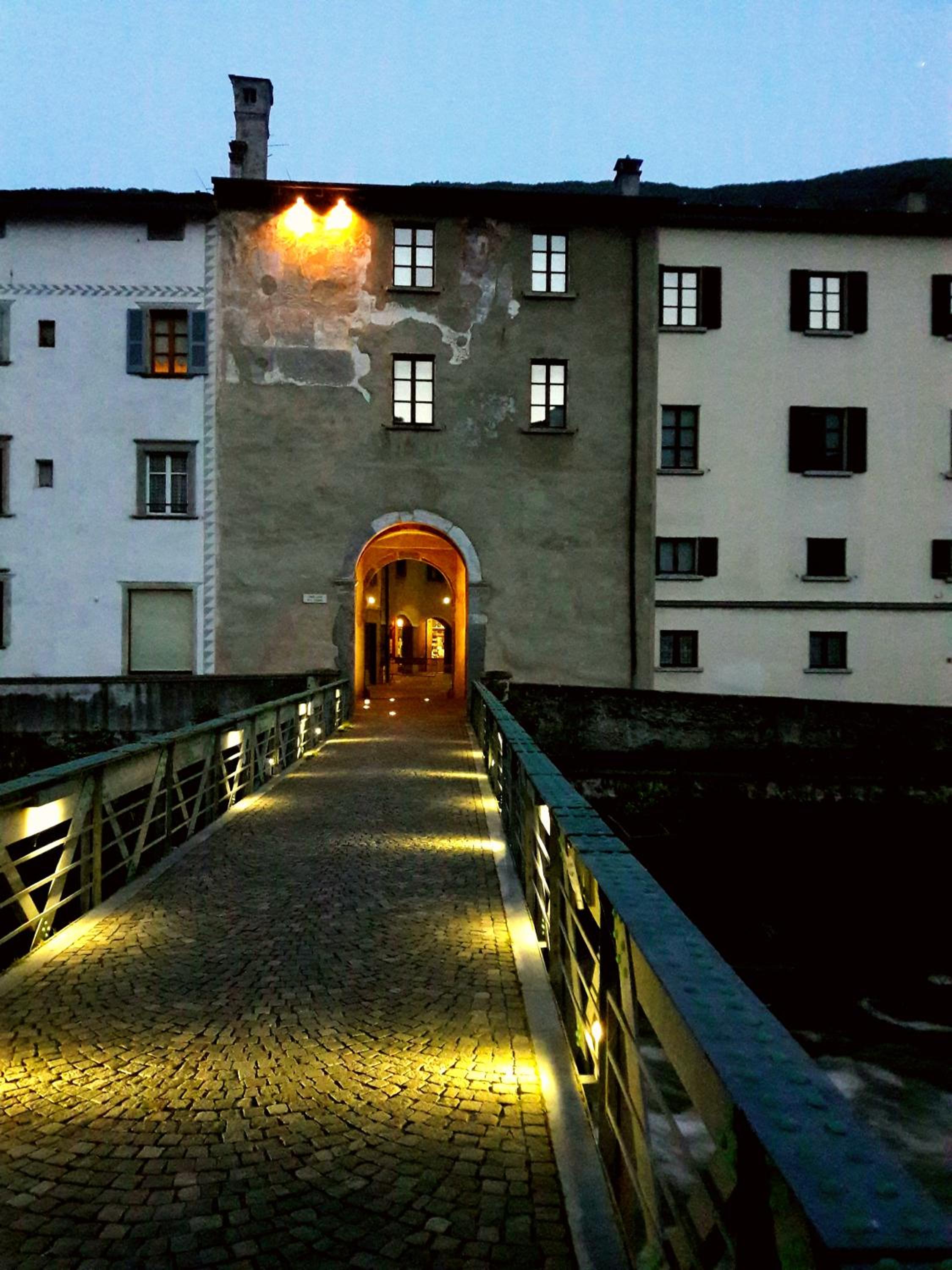 Photo 48