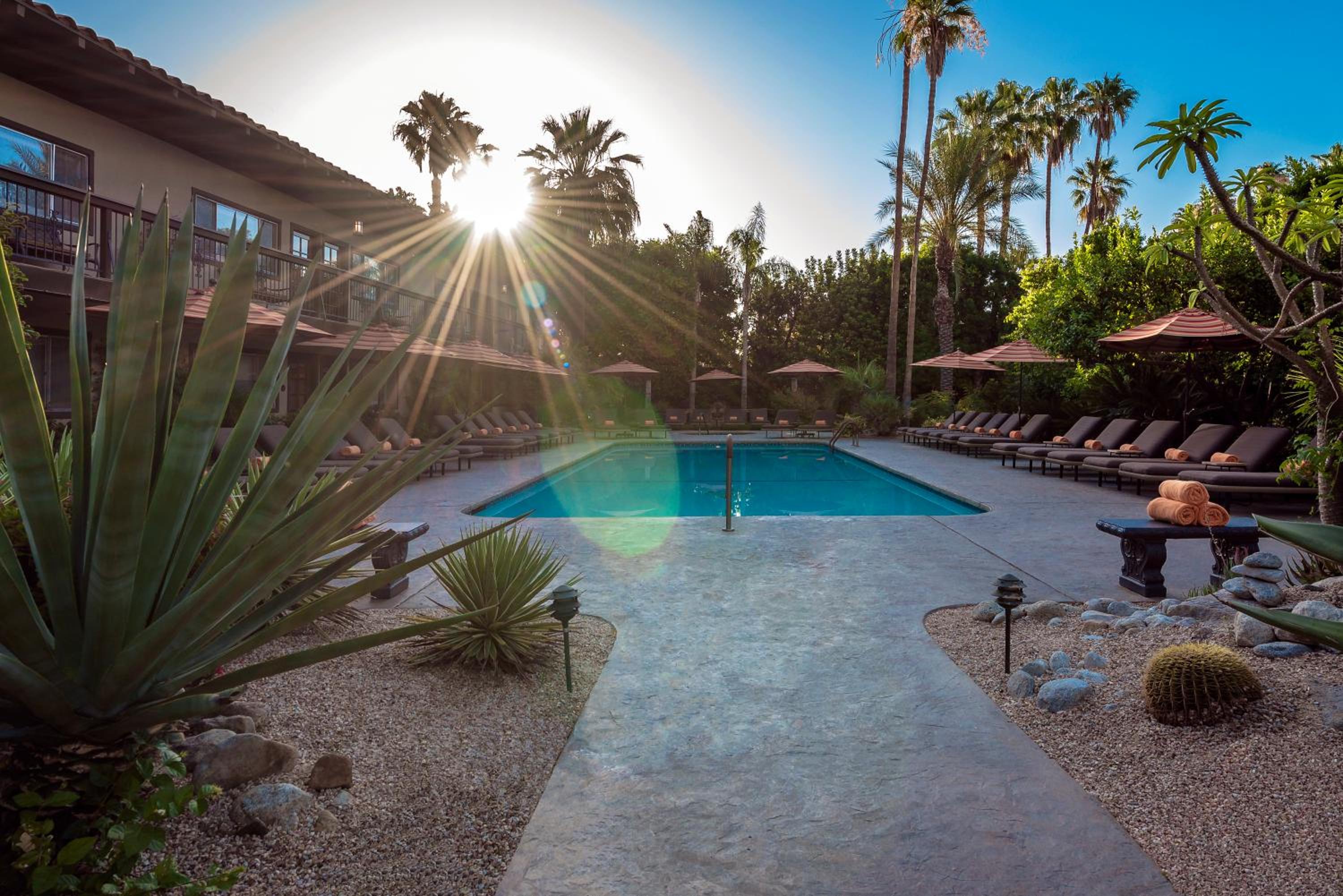 Santiago Resort - Palm Springs Premier Gay Men’s Resort