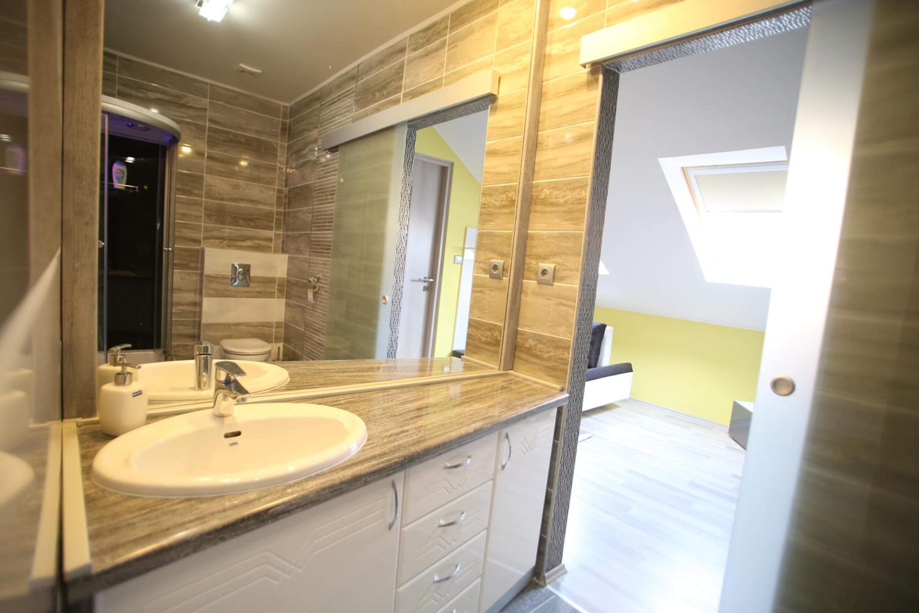 Centrum Lux 2 Apartmanok, photo 37