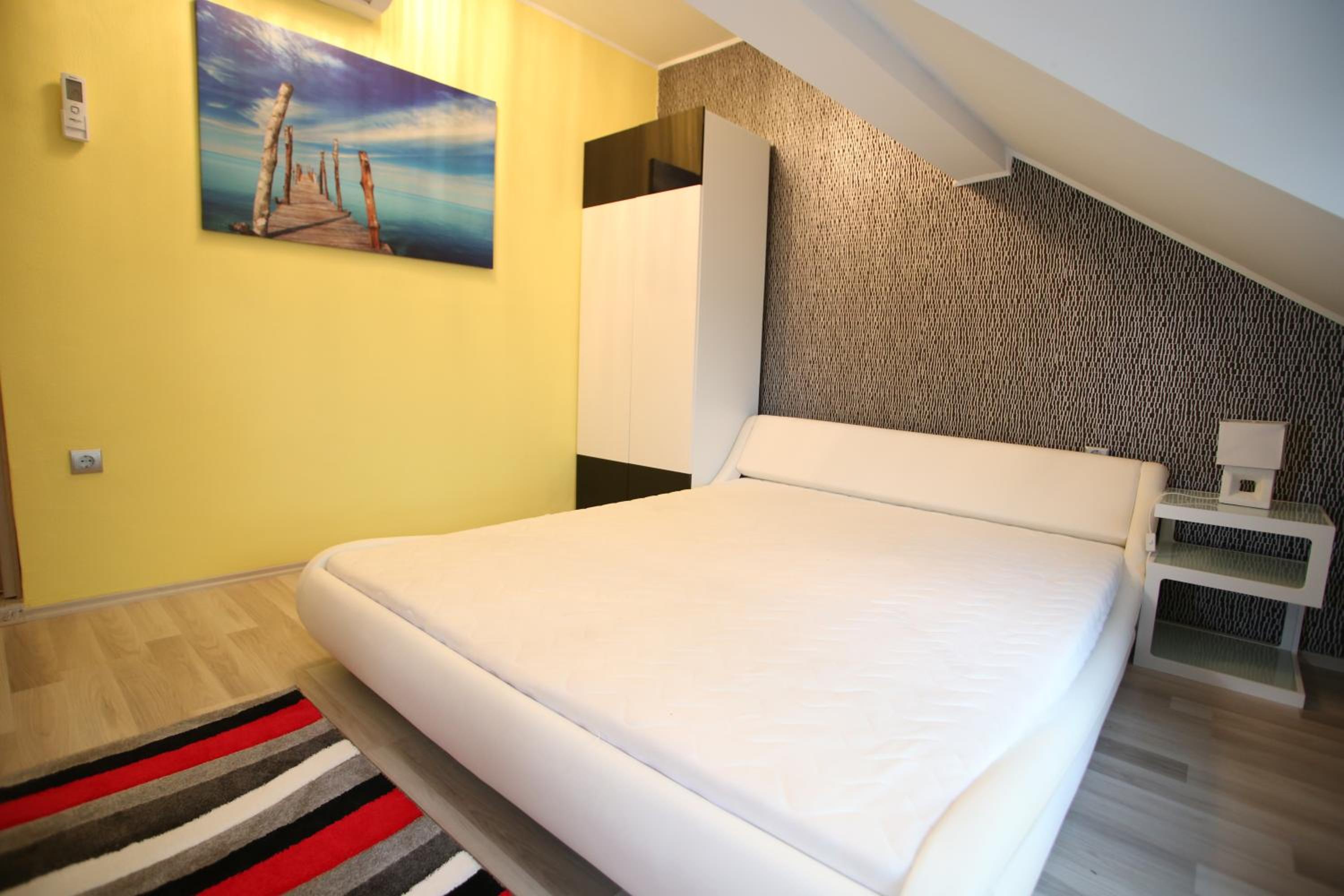 Centrum Lux 2 Apartmanok, photo 23