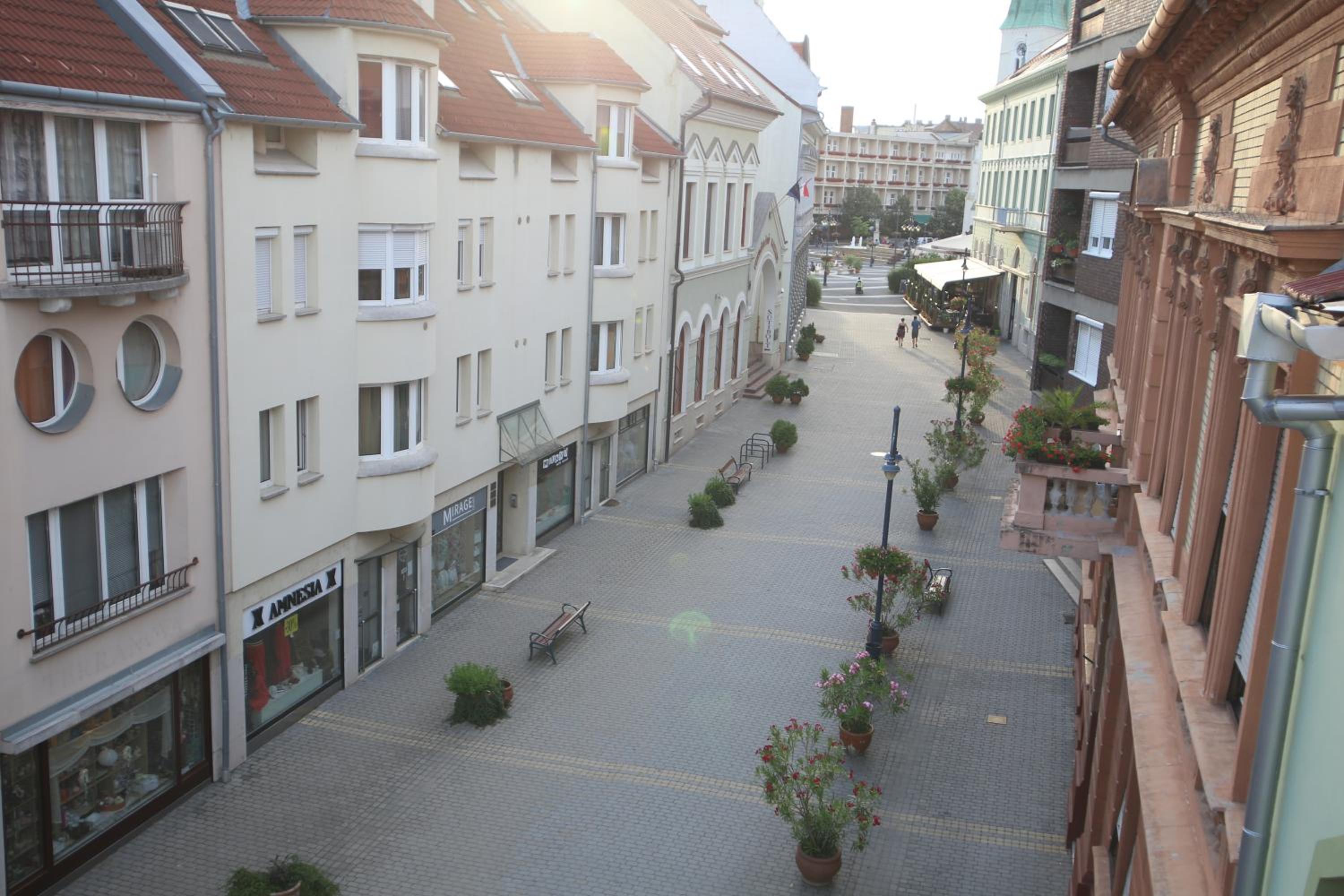 Centrum Lux 2 Apartmanok, photo 51