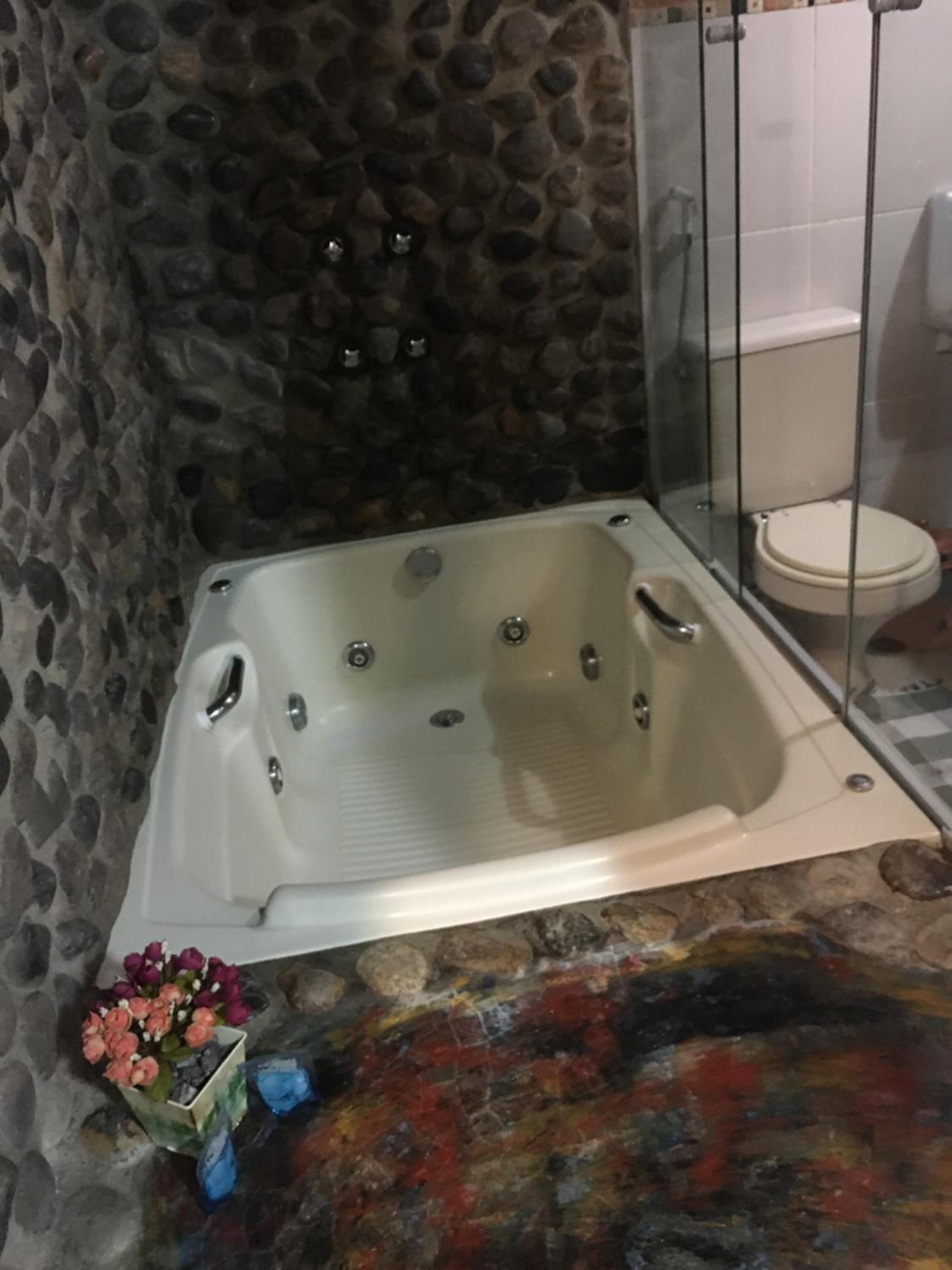Jacuzzi