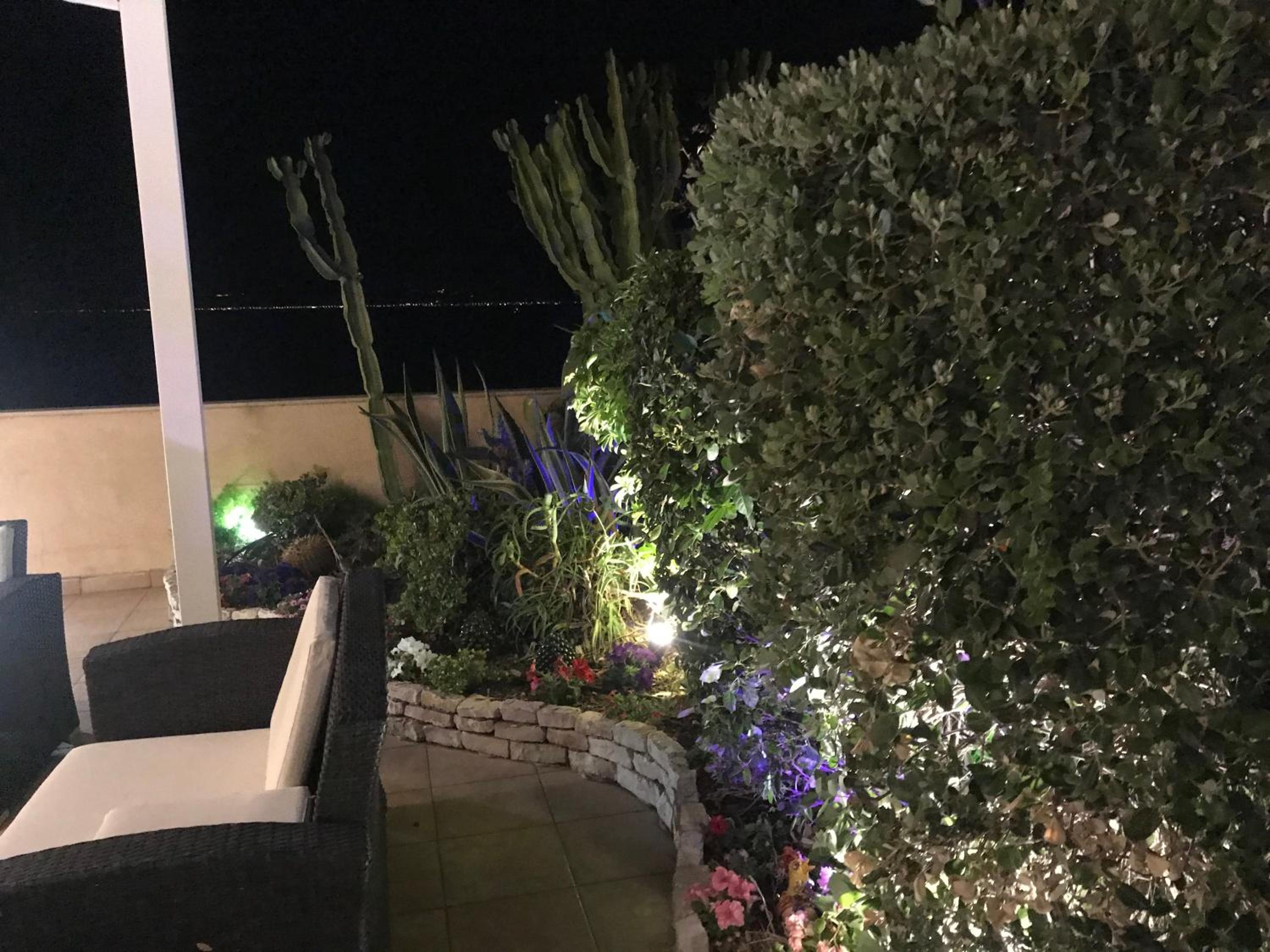 Sunset Terrazza en Reggio Calabria — balance & terrace