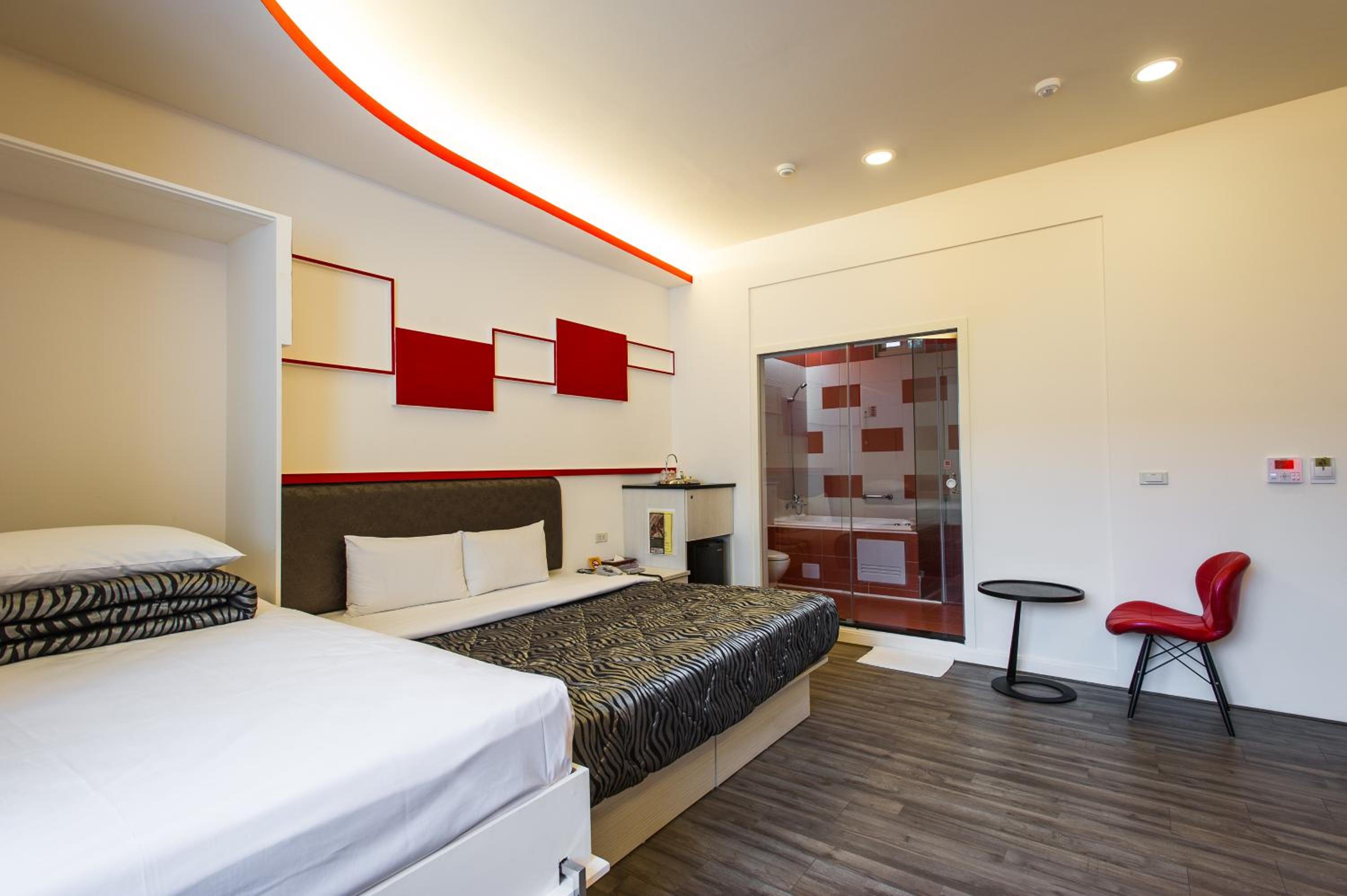 Yuan Chyau Motel