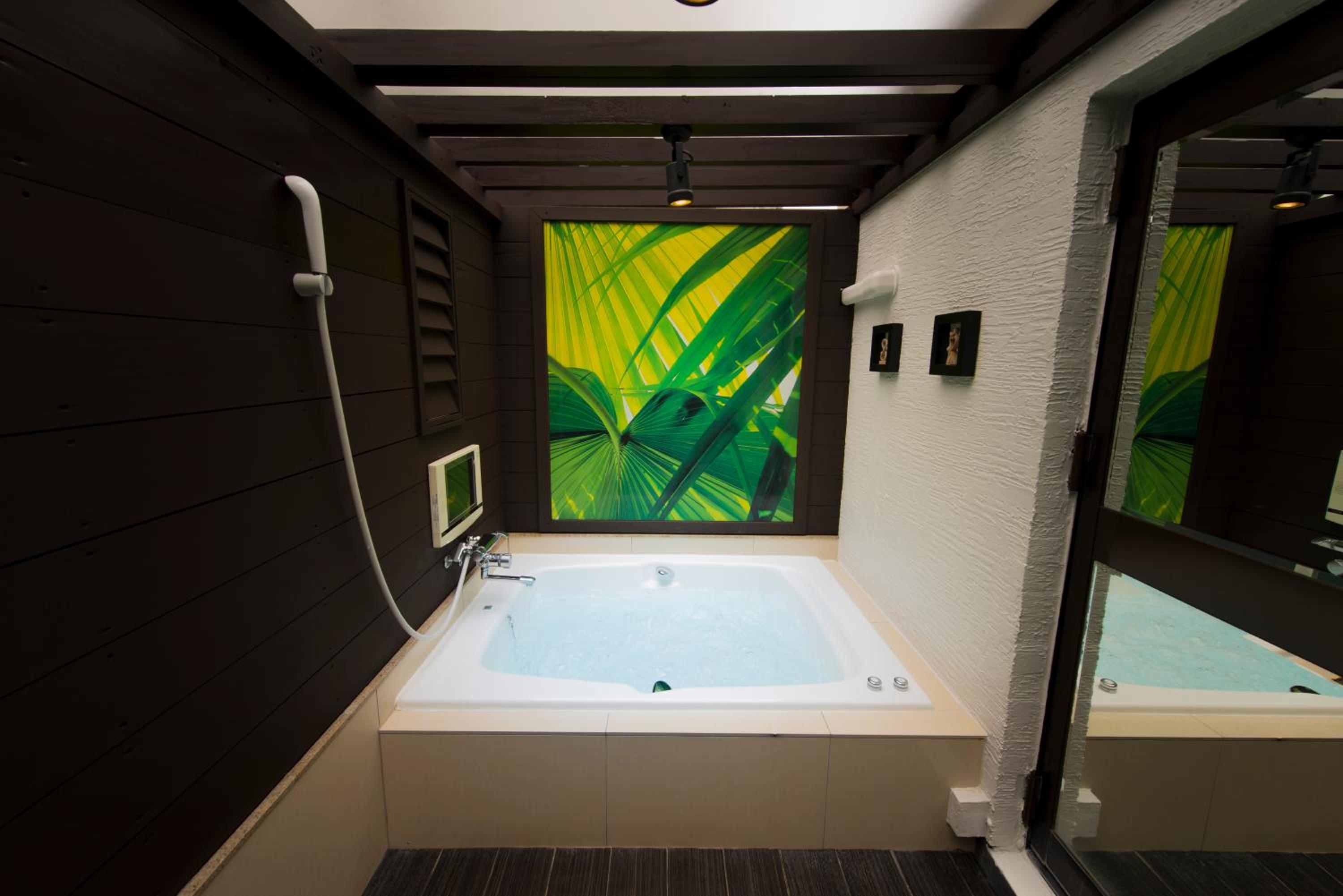 Jacuzzi