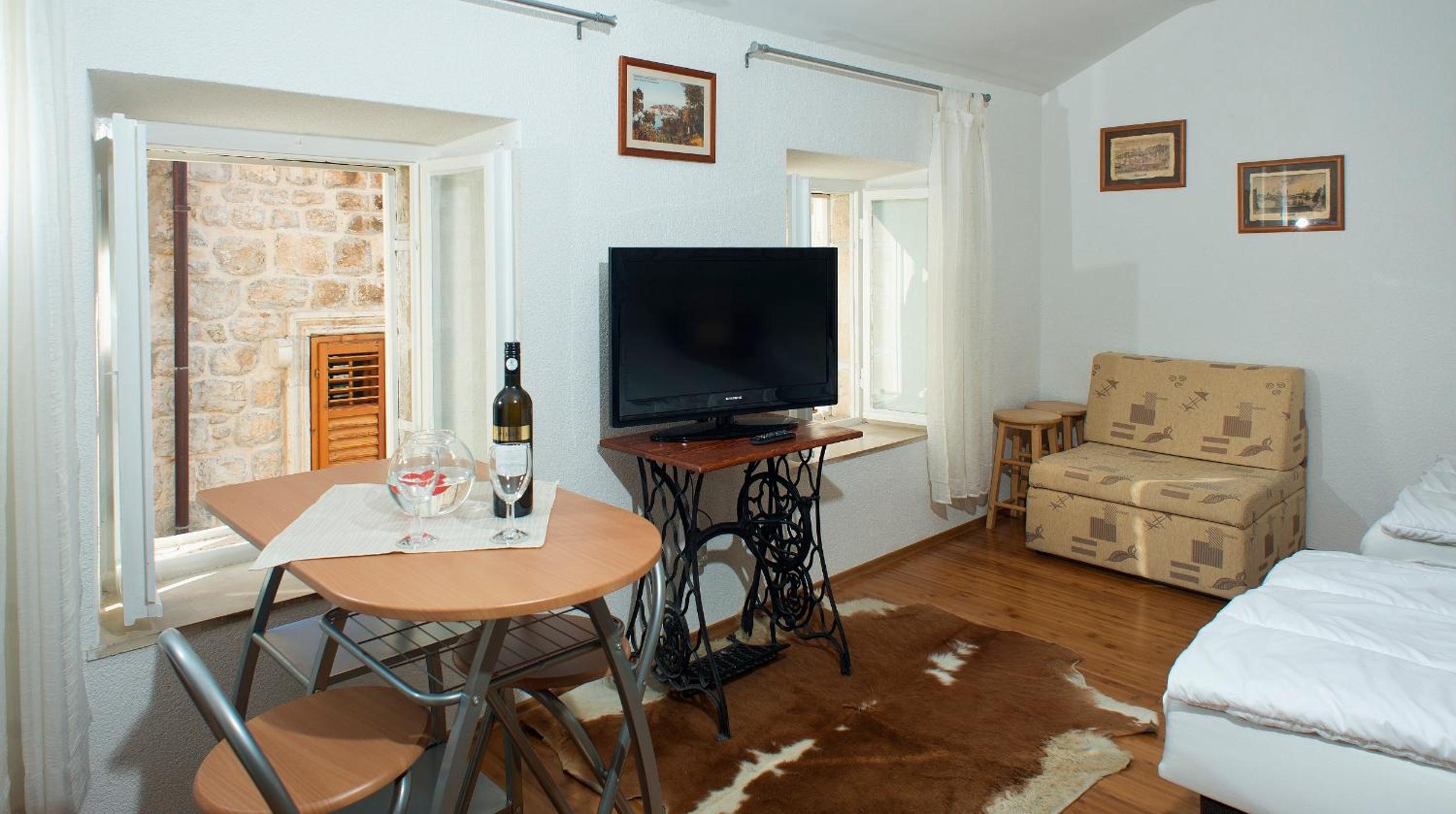 Apartment Old Town Gverovic