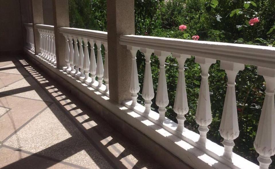 Classic Apartment on Kievyan