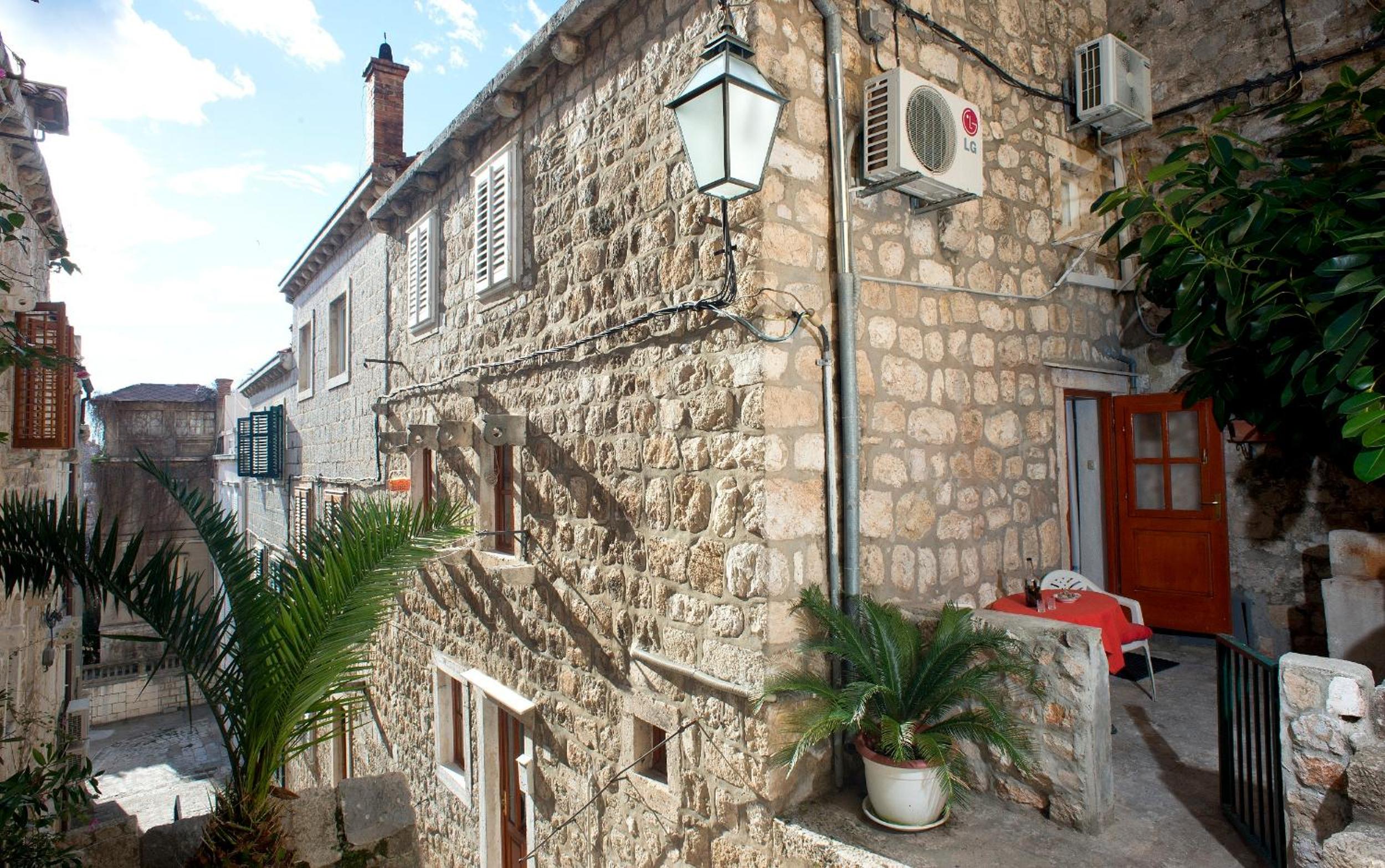 Apartment Old Town Gverovic