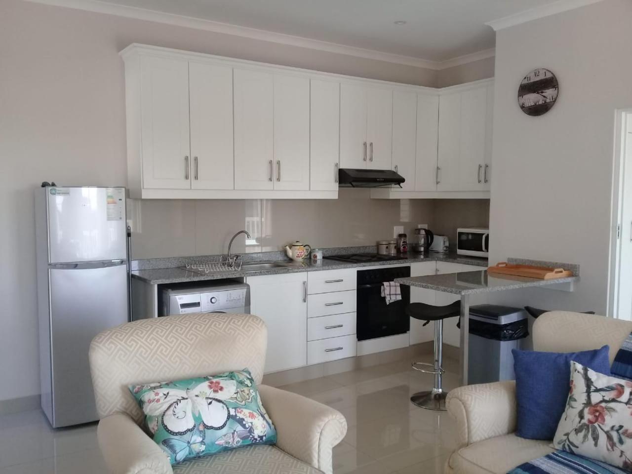 Broadway Bay Accommodation view 3