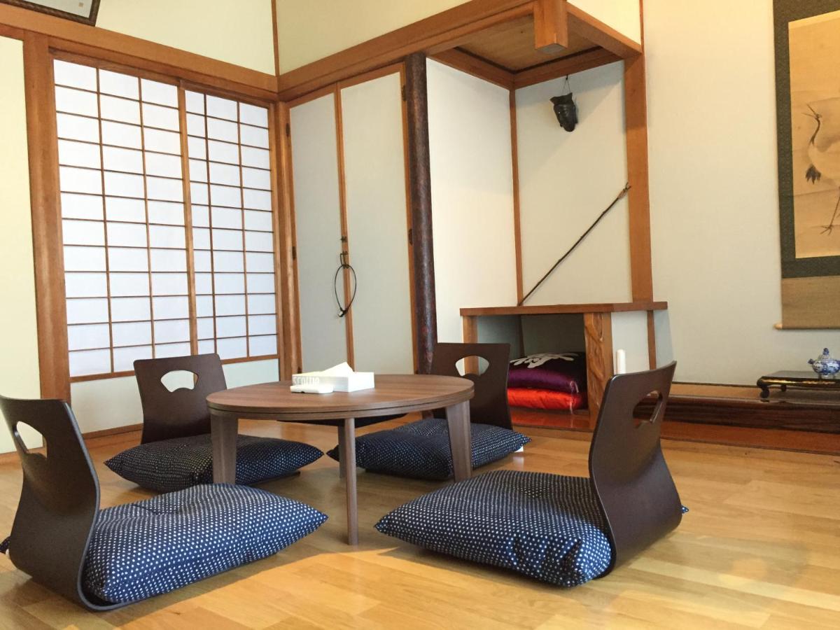 Stary Inn Uchichu view 2