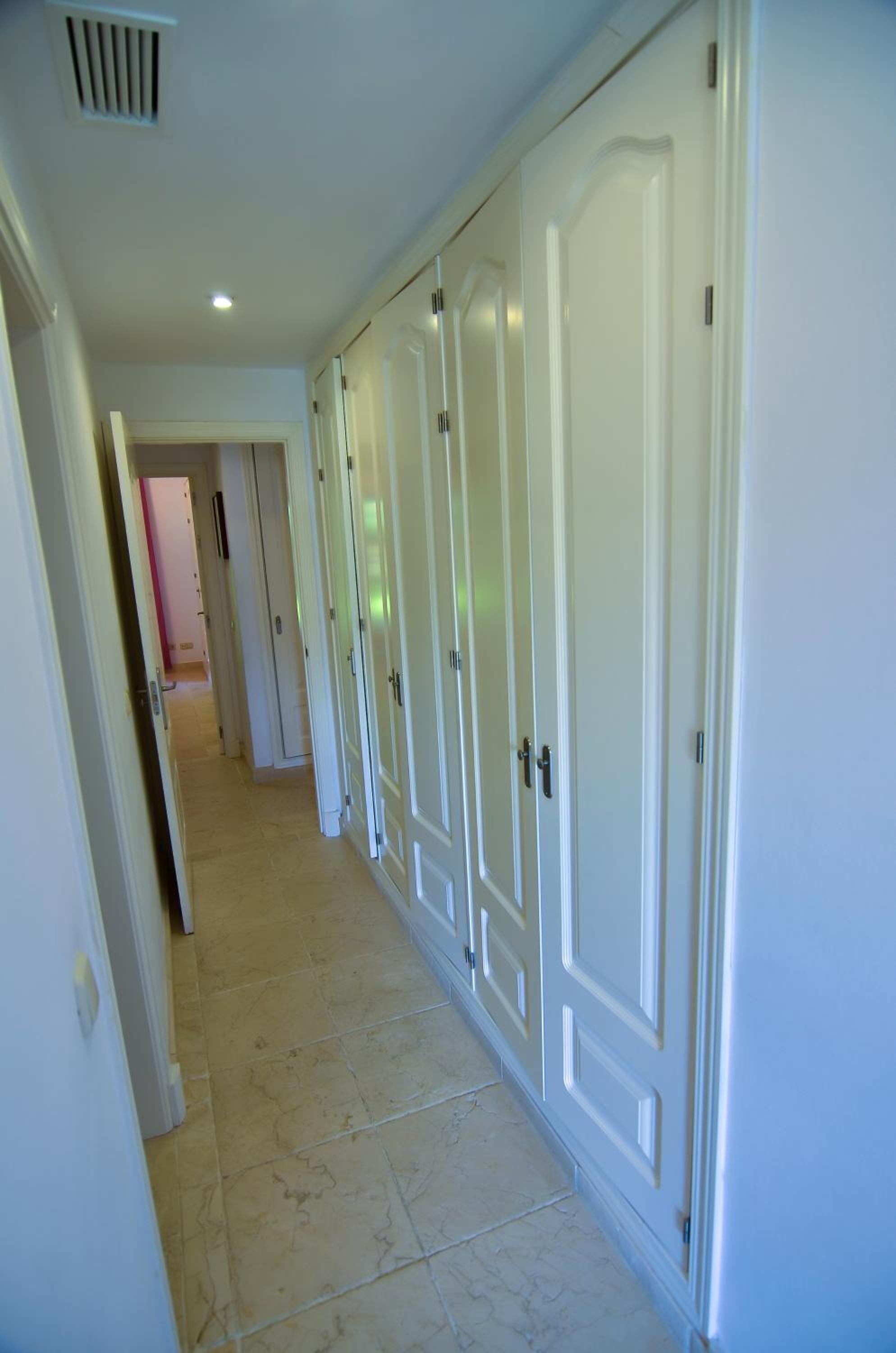 Benatalaya Estepona