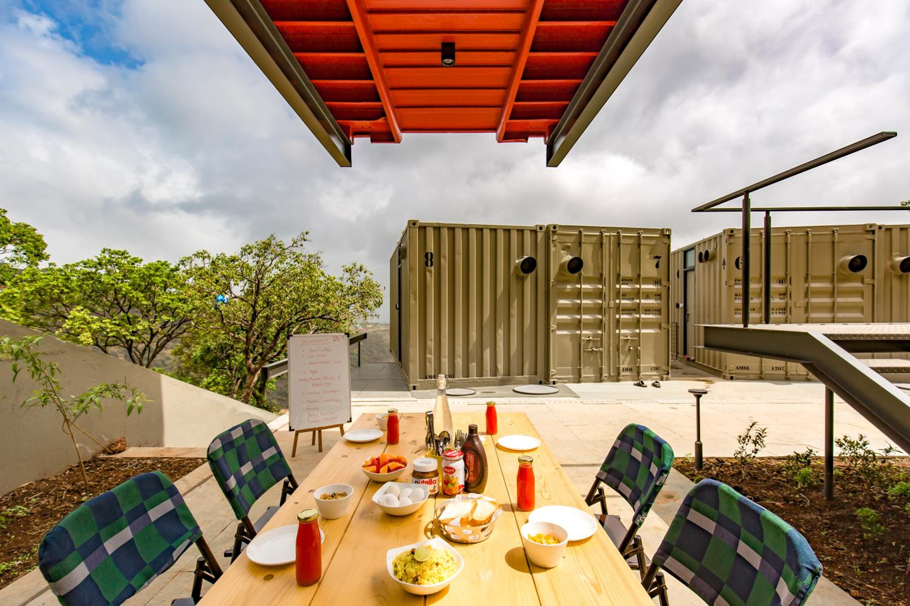 Zostel Plus Panchgani view 4