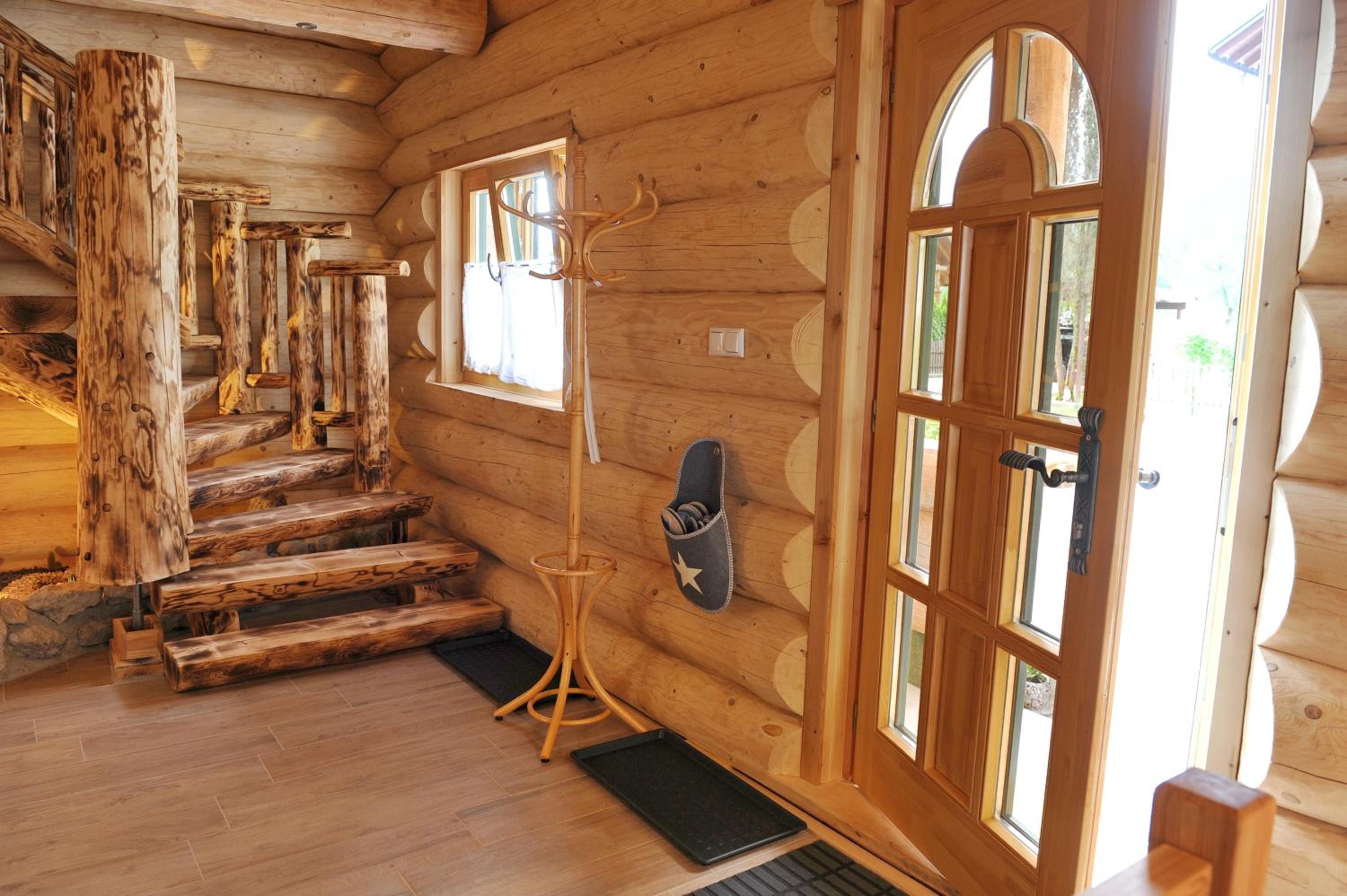 C.T.N. Loghouse