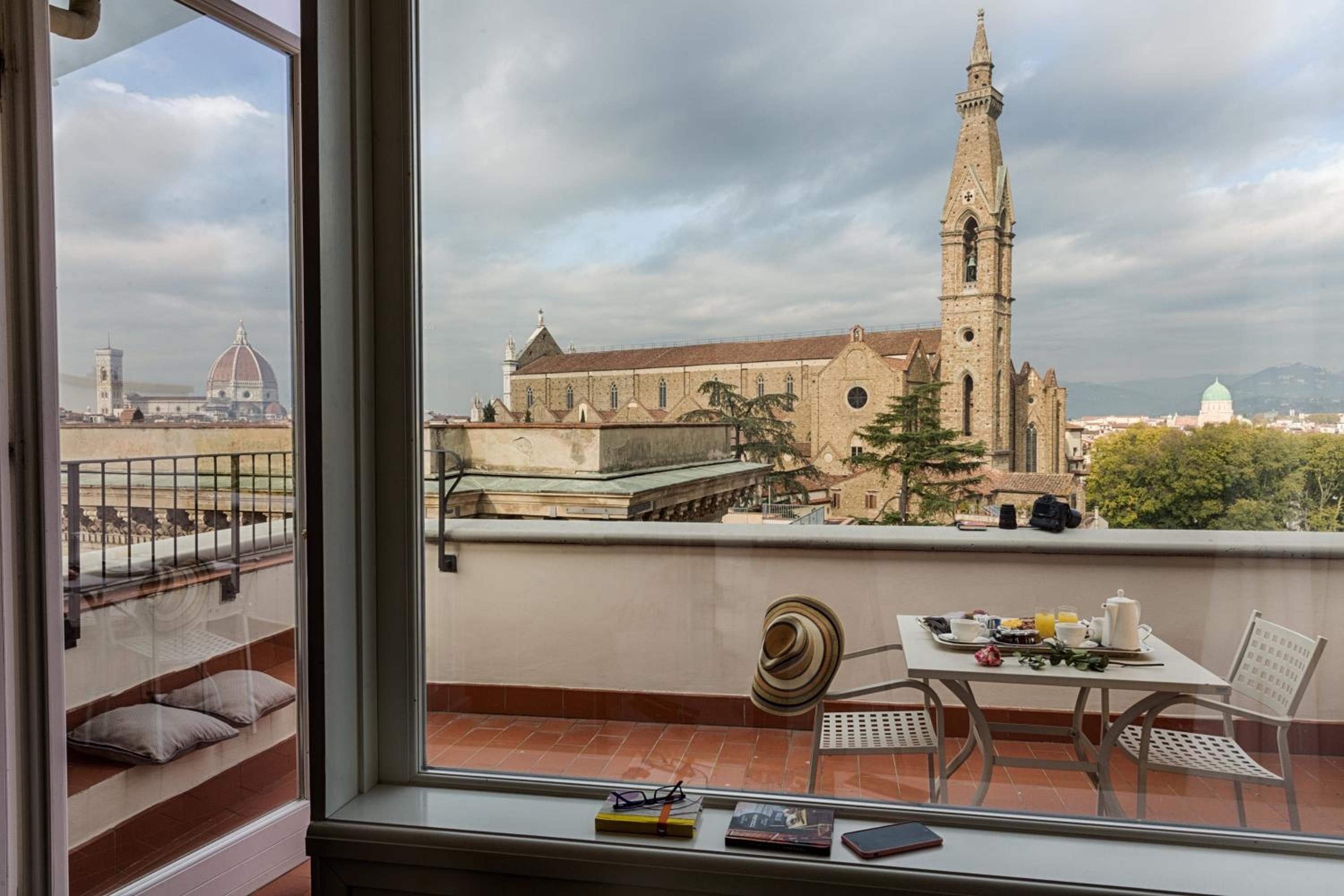 Plaza Hotel Lucchesi-4