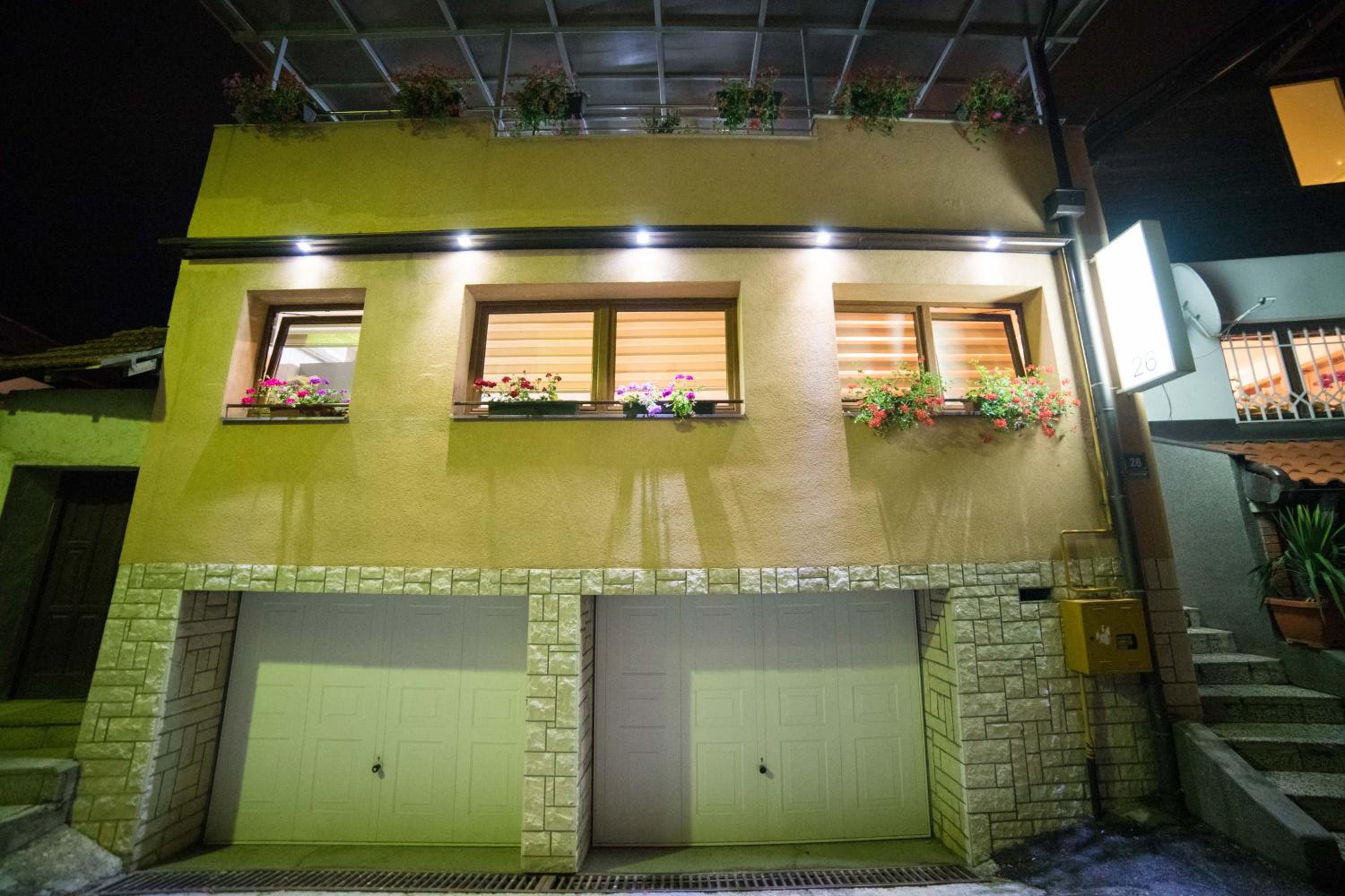ĆIRO HOTEL -free parking