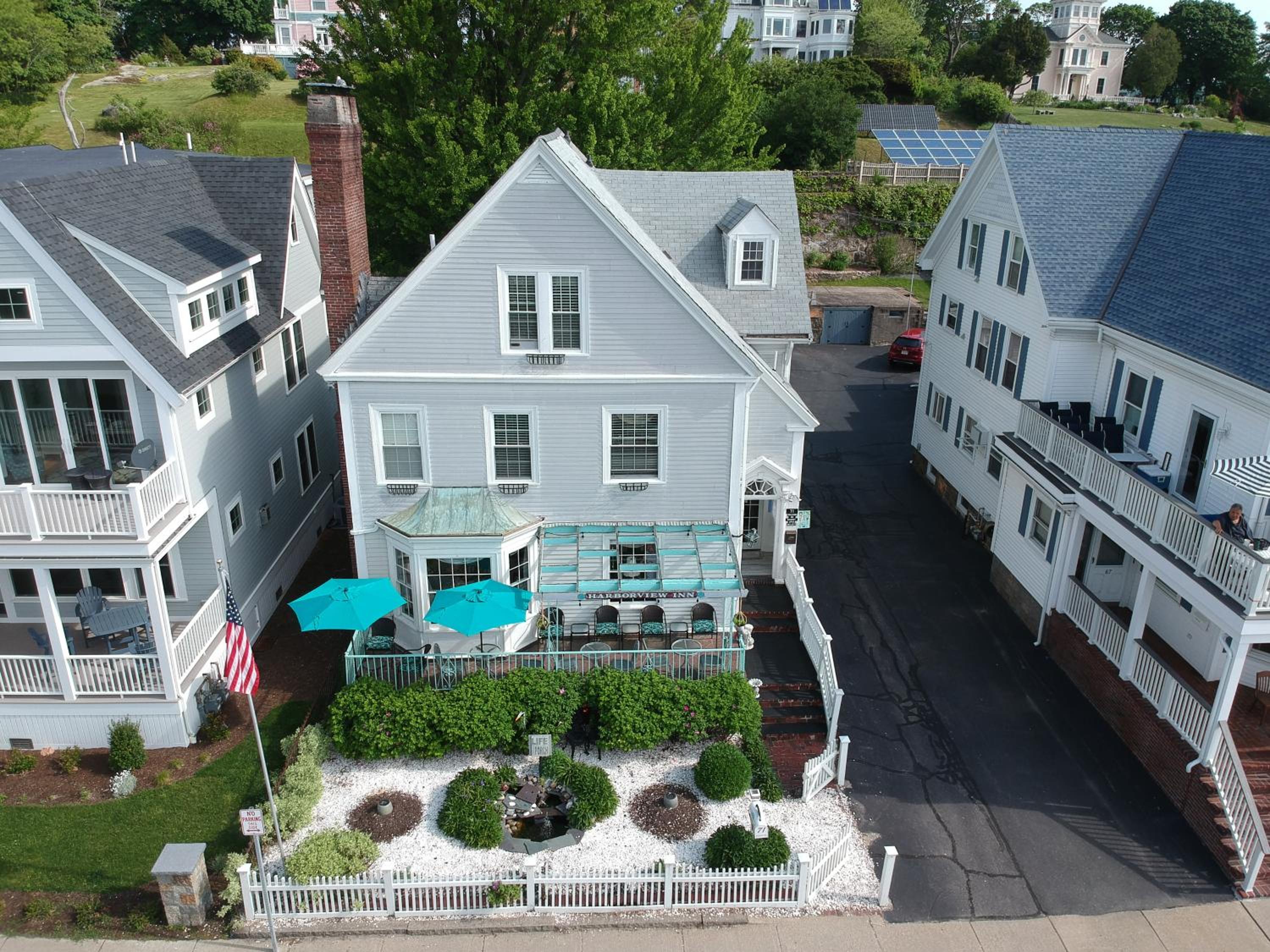 Harborview Inn
