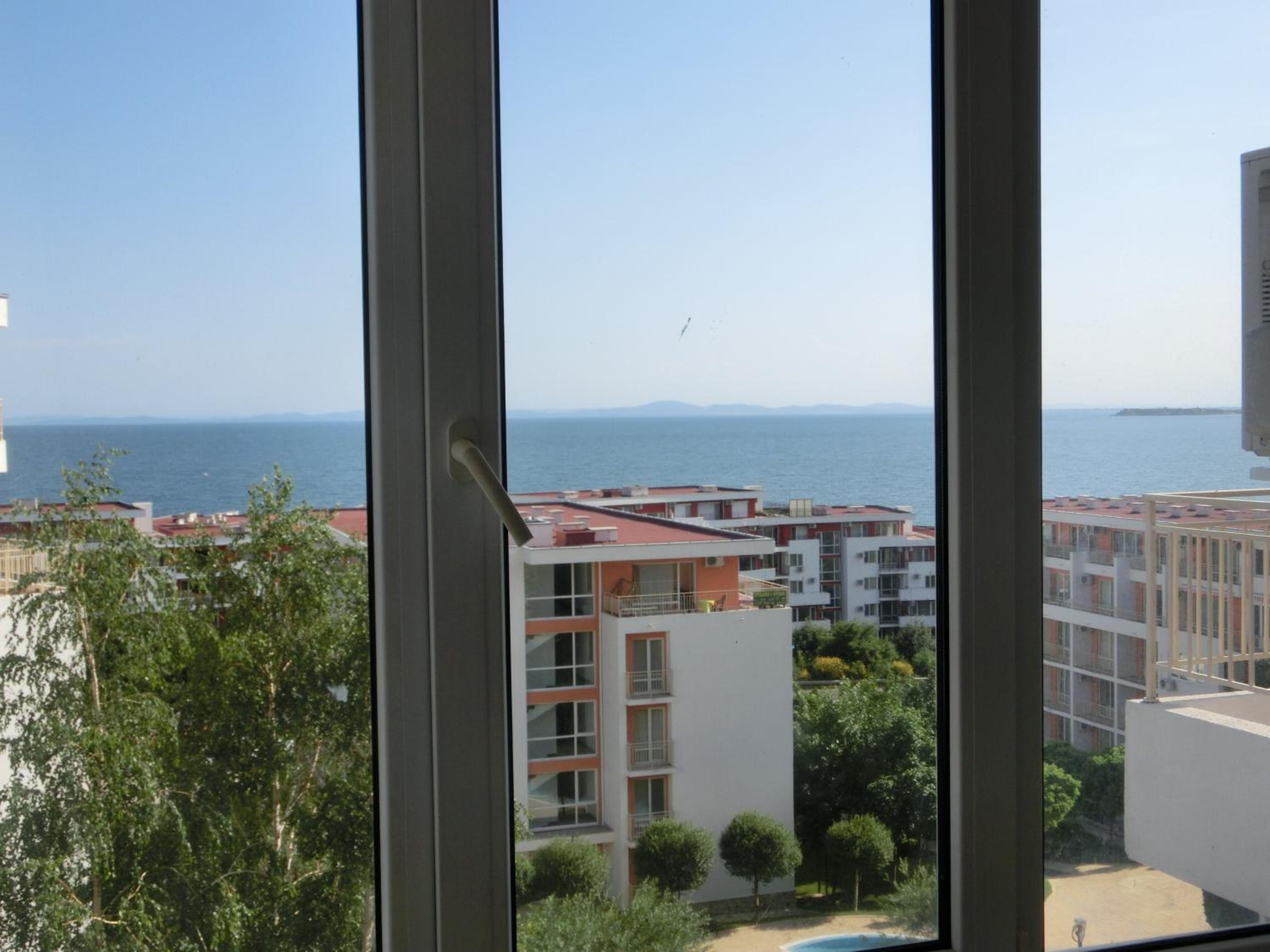 Sea View Crown apartment on complex with pools and beach, Sveti Vlas
