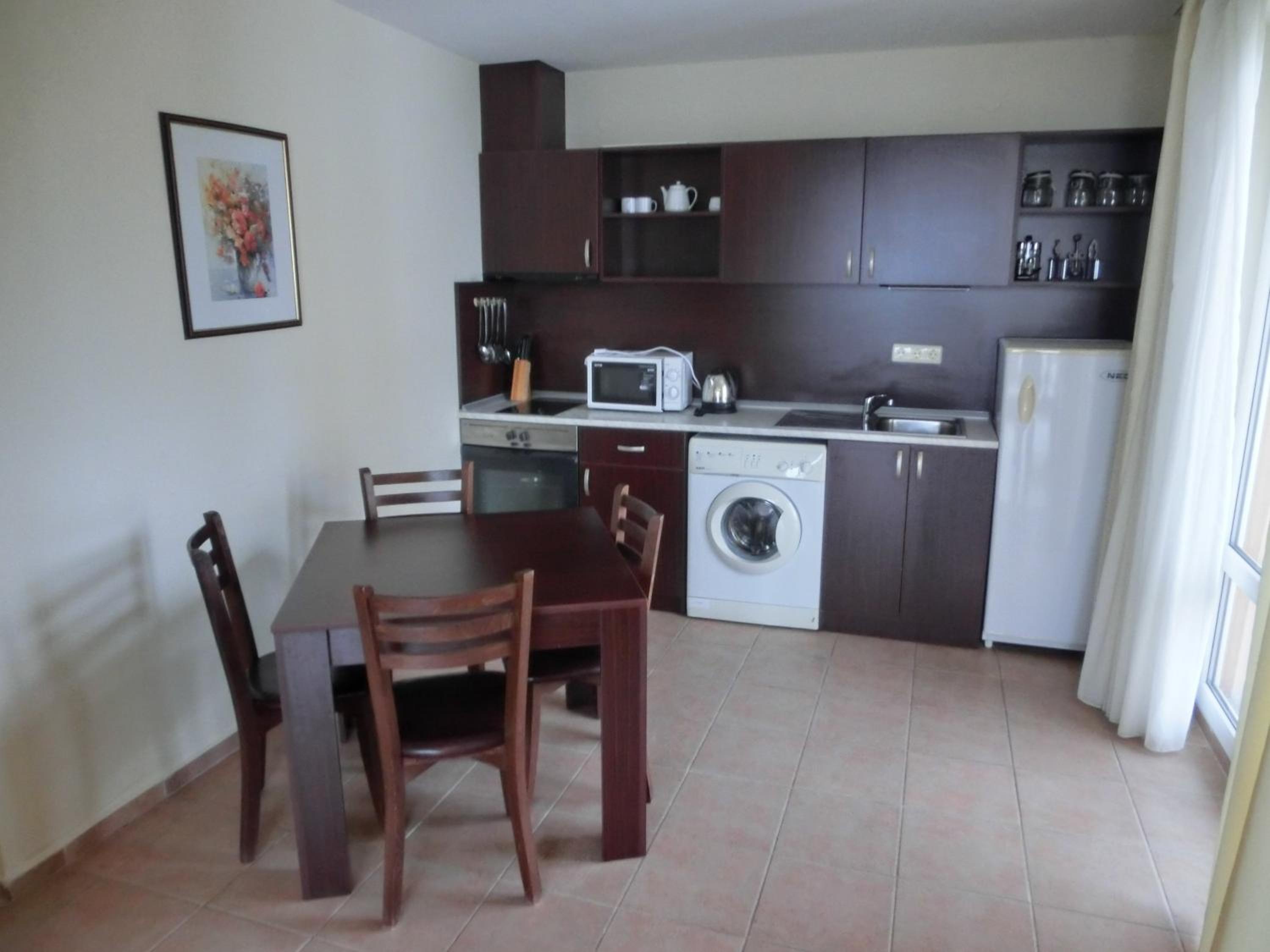 Sea View Crown apartment on complex with pools and beach, Sveti Vlas