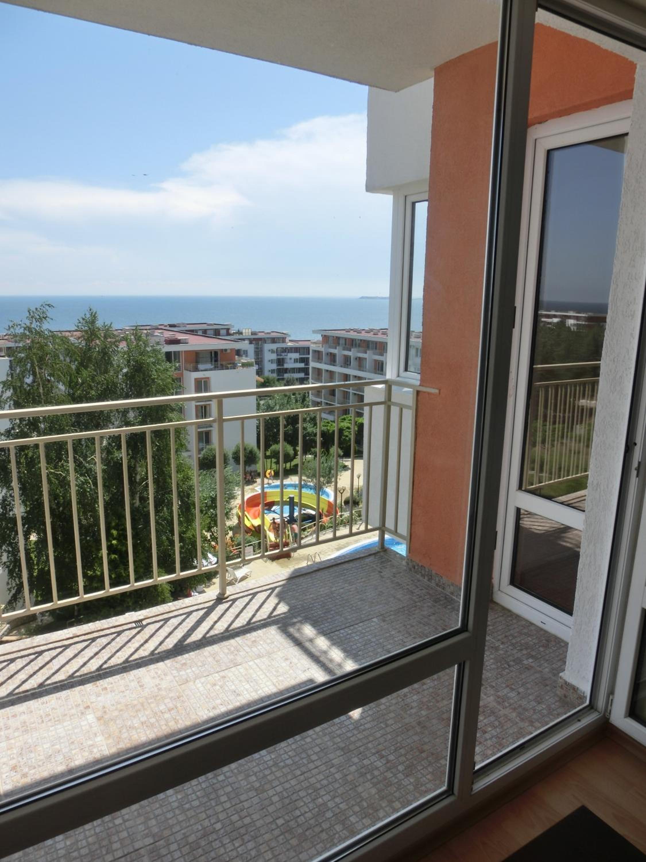 Sea View Crown apartment on complex with pools and beach, Sveti Vlas