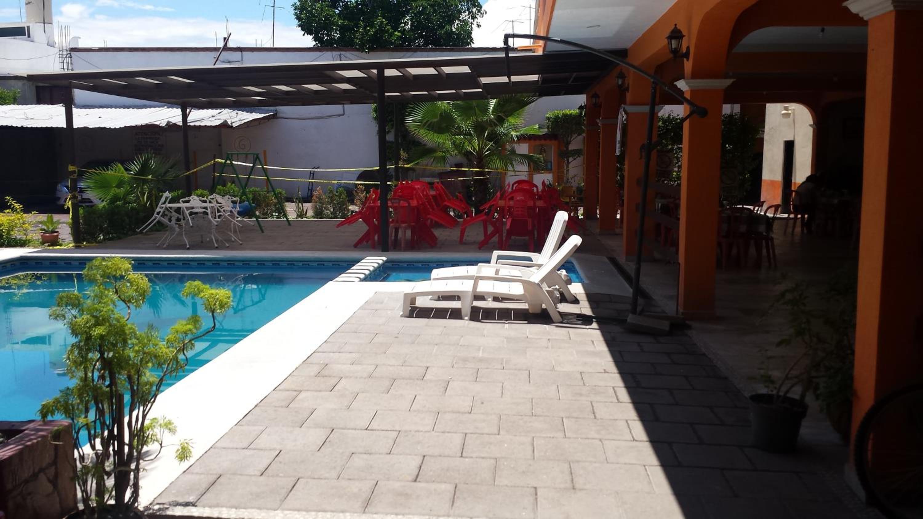 swimming pool