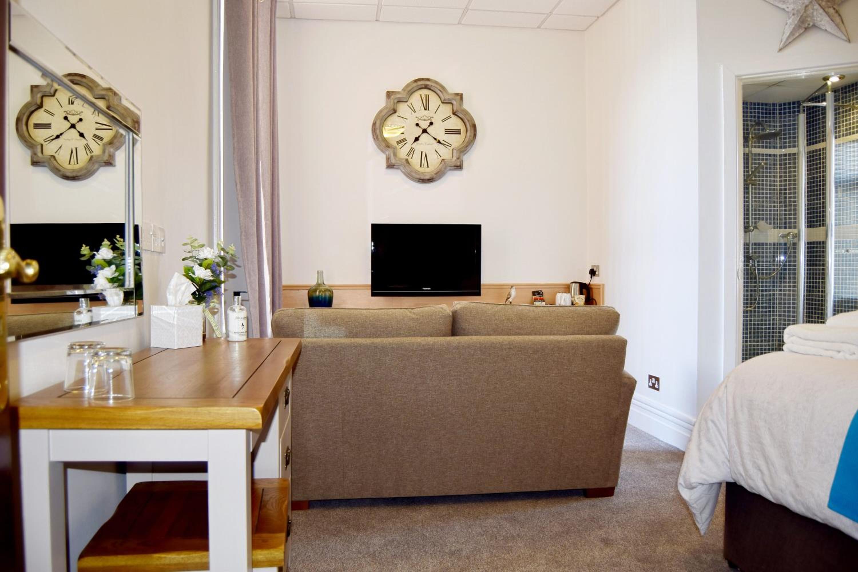Avenue Guest House