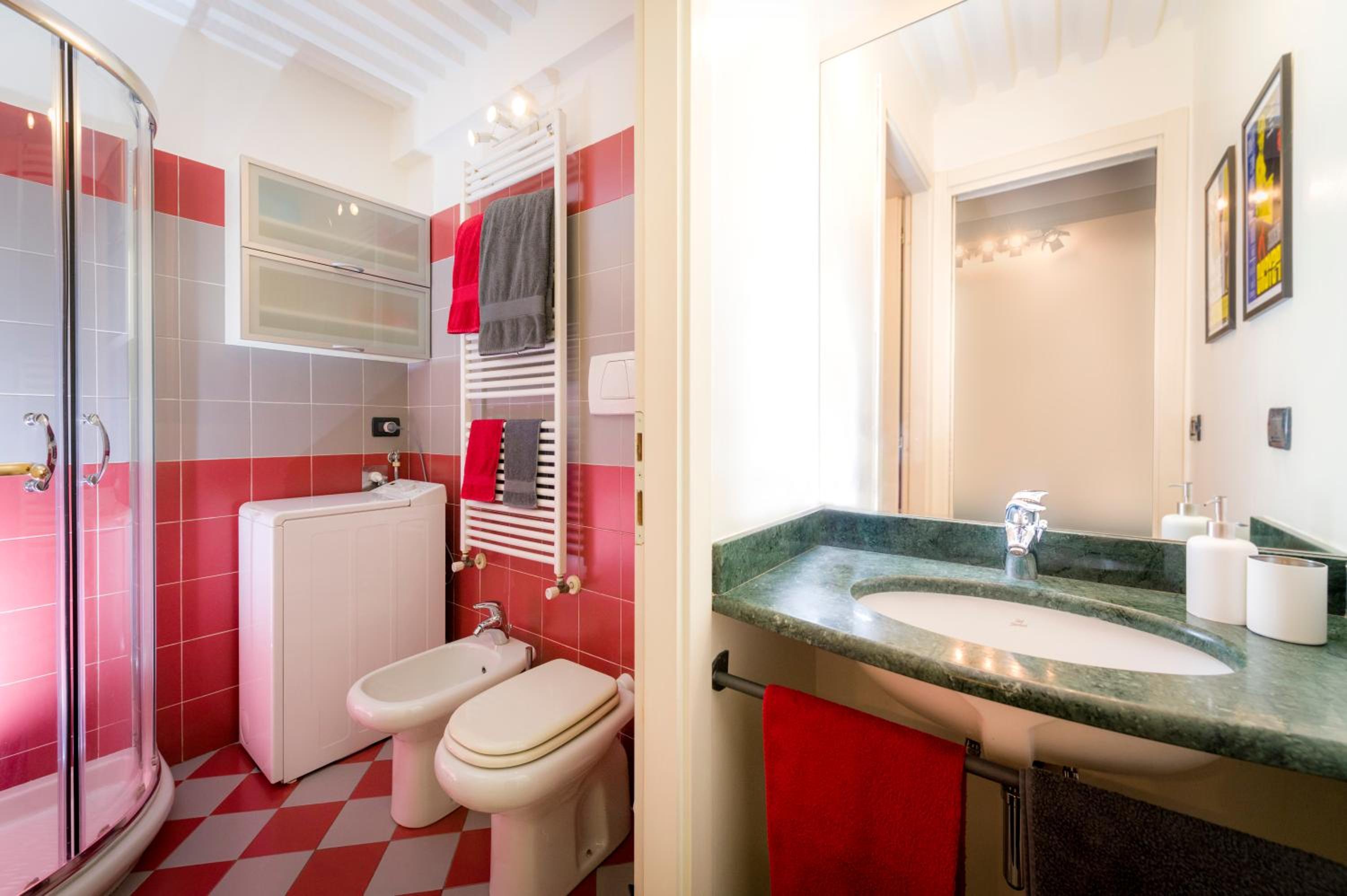 Cinema Loft en Turin — bathroom