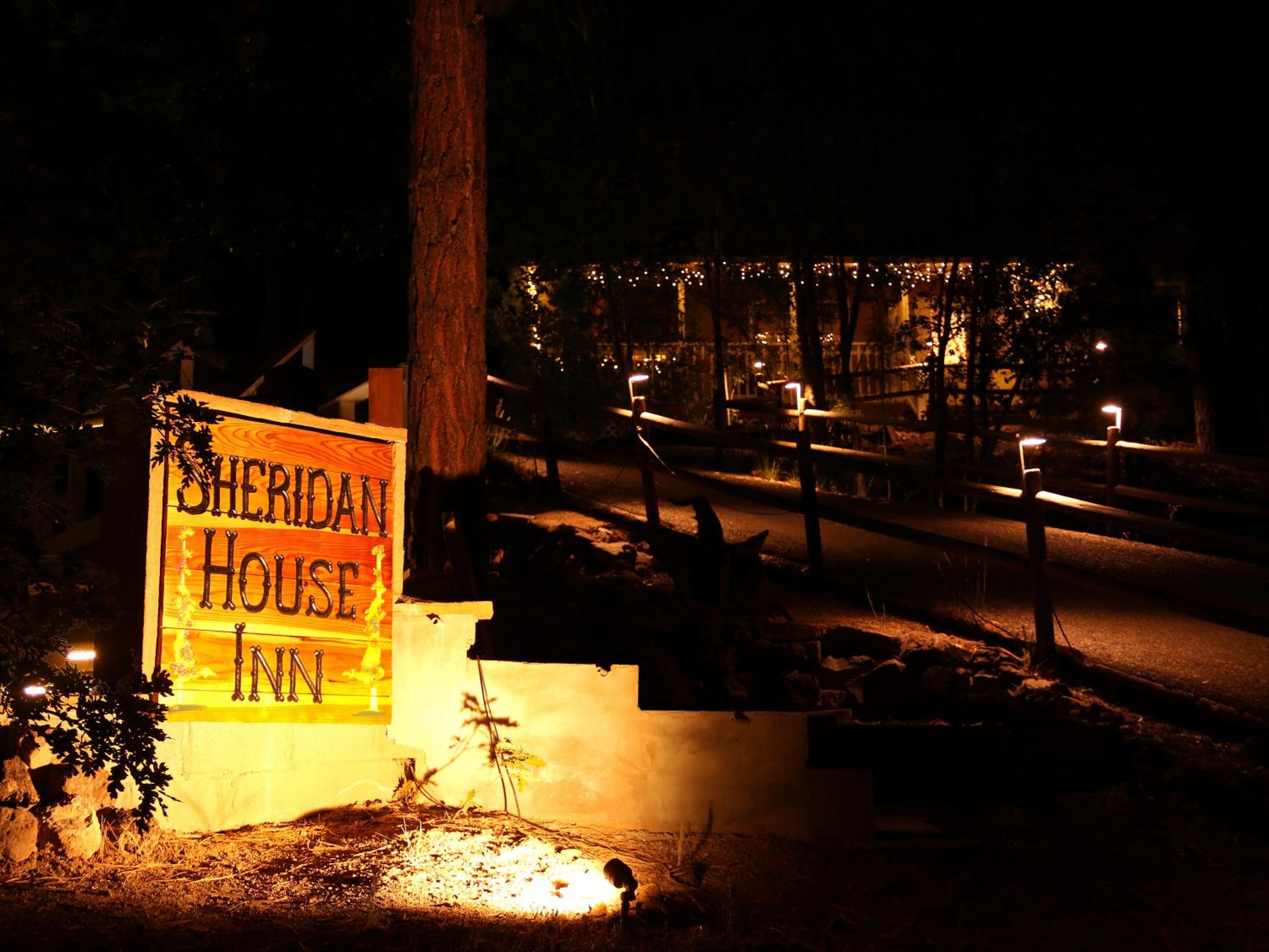 Sheridan House Inn- Adult Only Accommodation