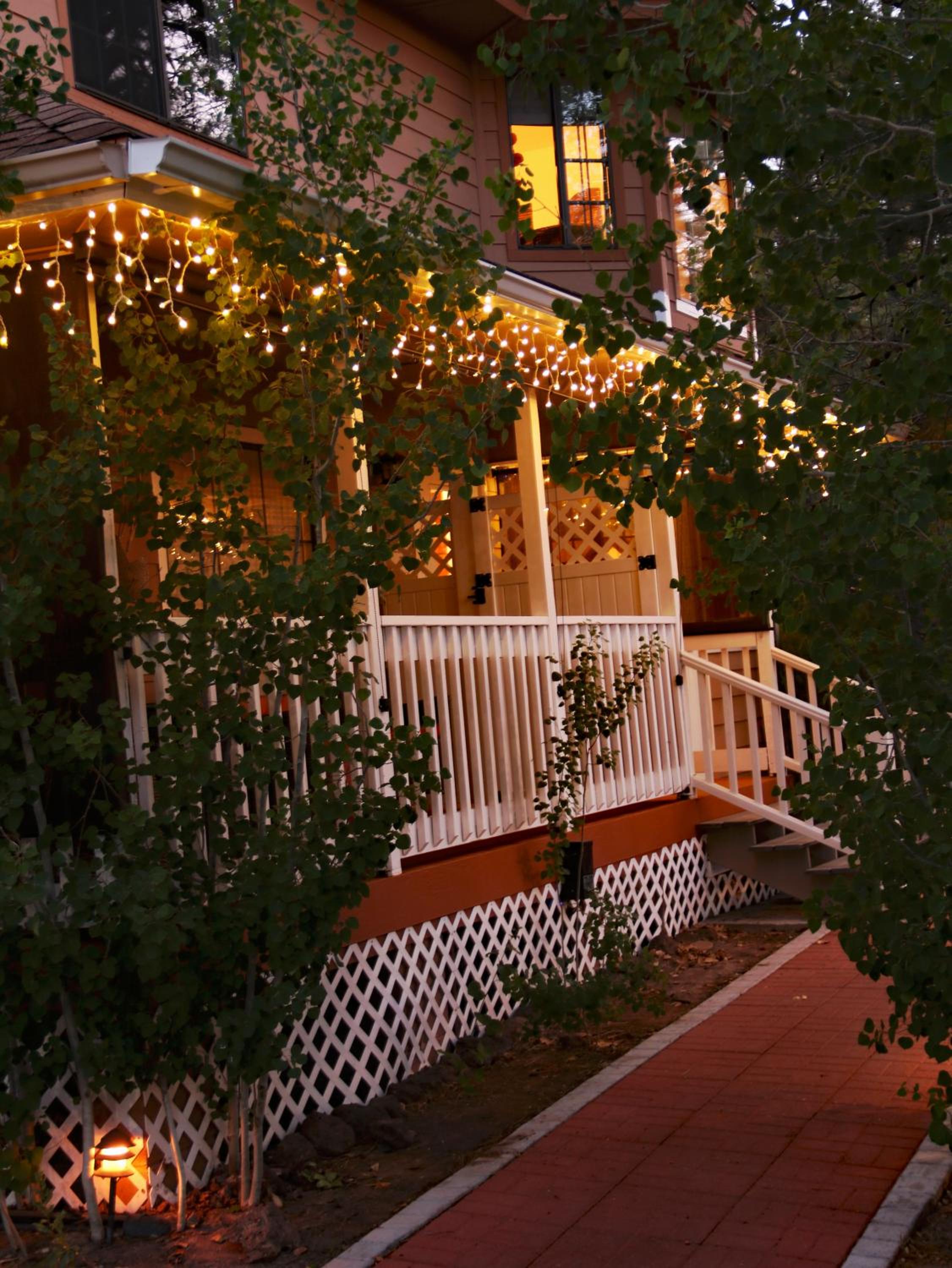 Sheridan House Inn- Adult Only Accommodation
