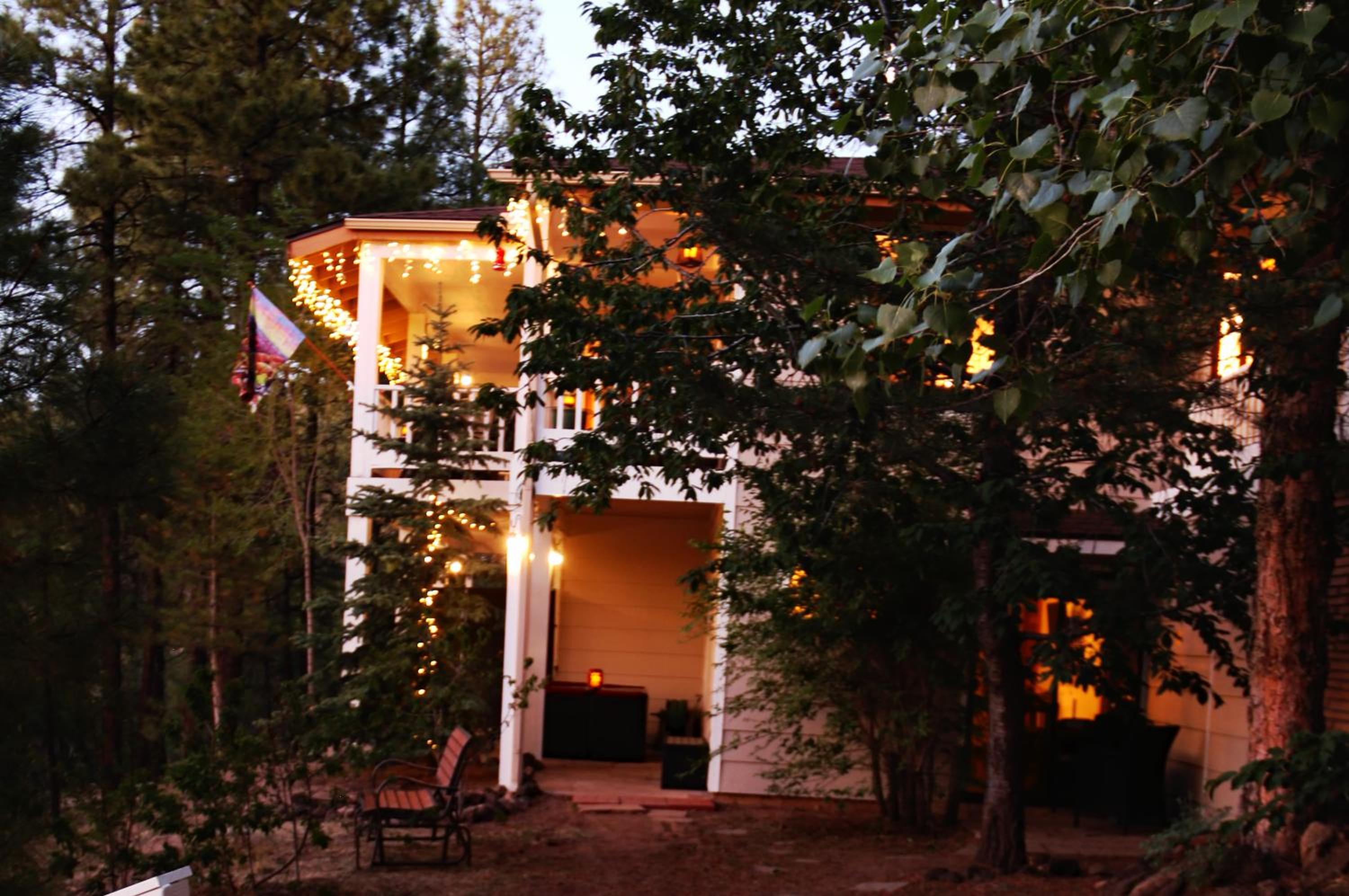 Sheridan House Inn- Adult Only Accommodation