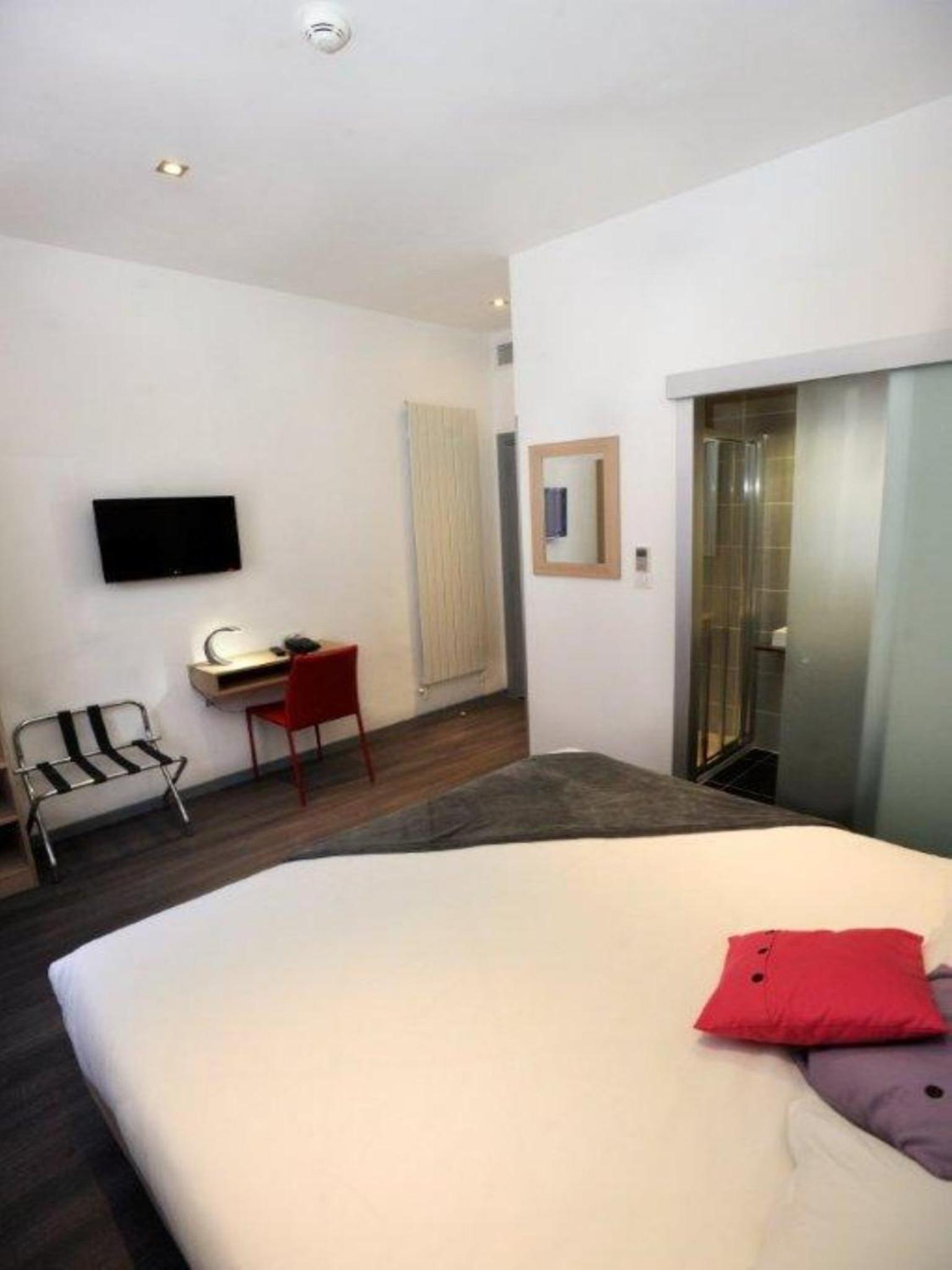 Monte Carlo Vacations - Hotel de France - Property Image 4